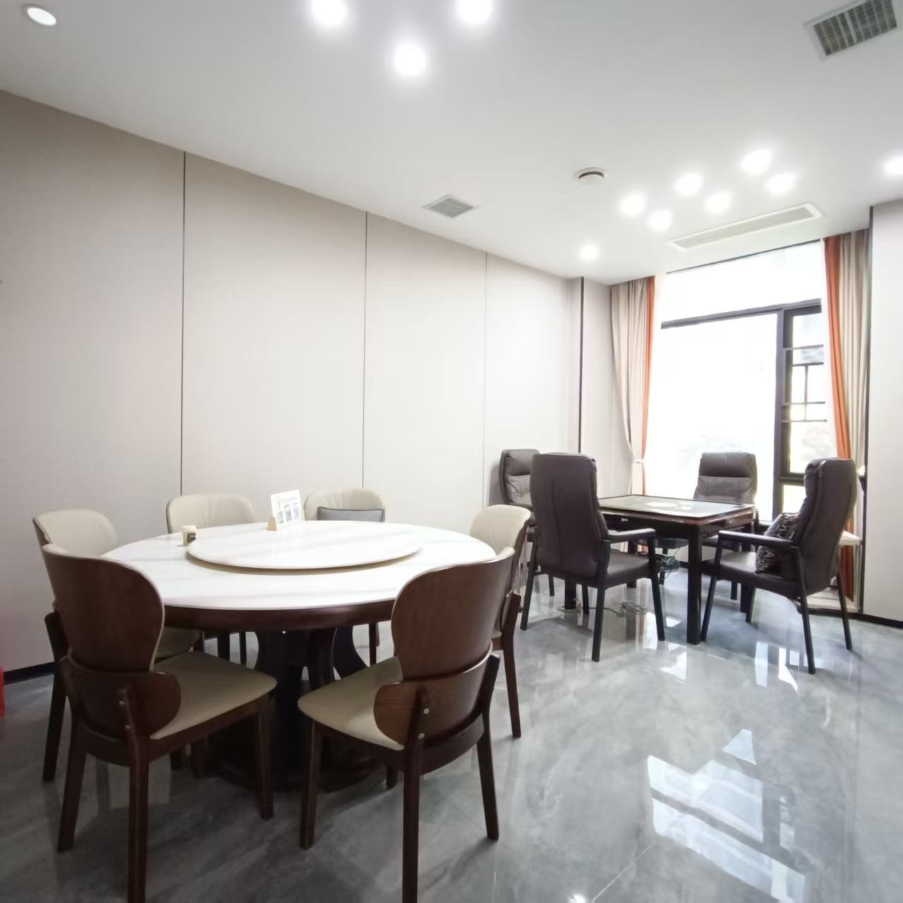 建发央著（悦发央著）  4室2厅2卫   6000.00元/月室内图