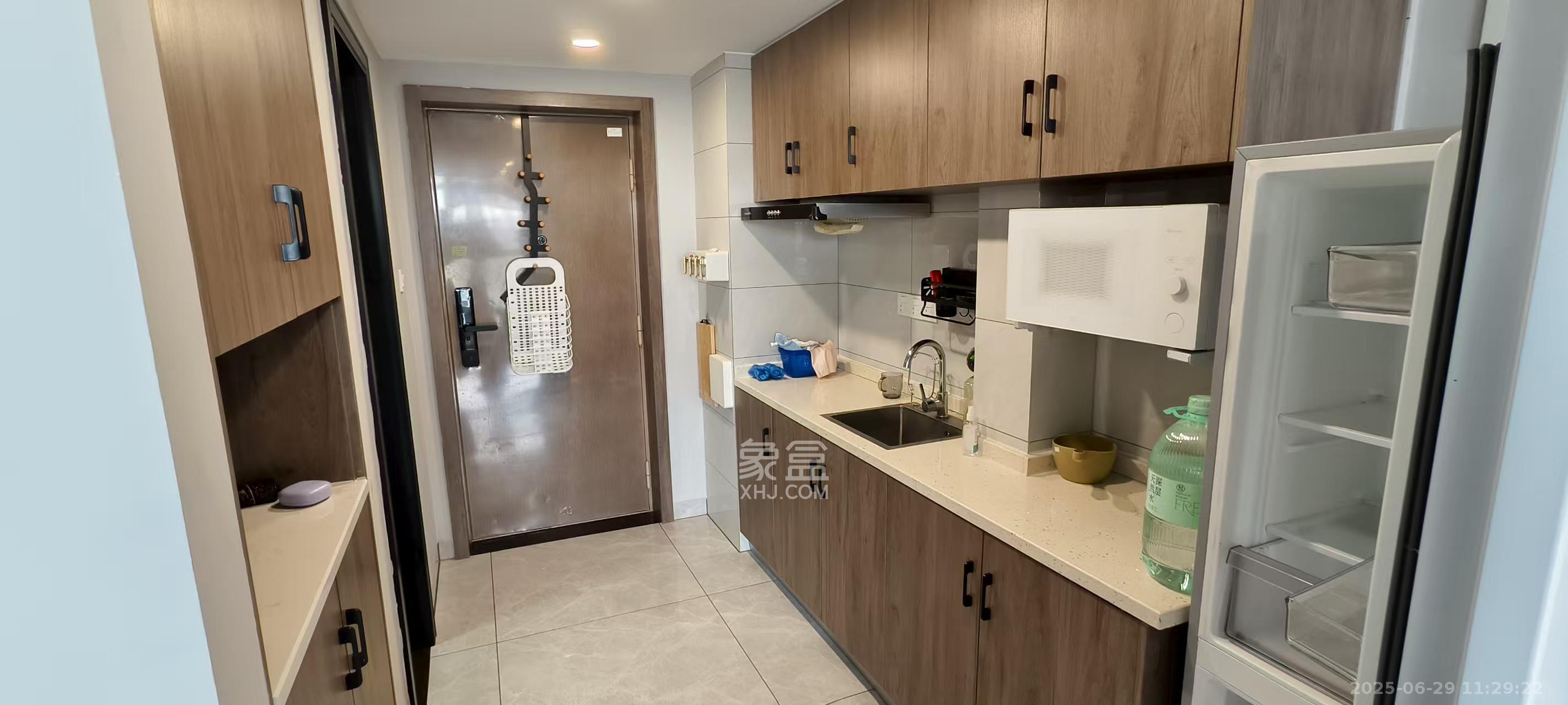 荣盛花语书苑  2室1厅1卫    2400.0元/月室内图