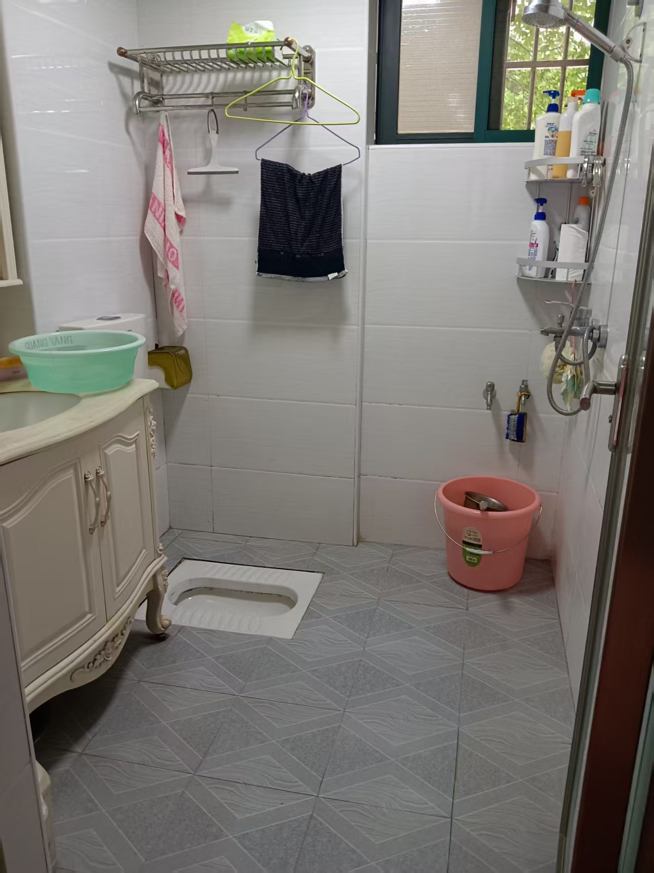 兰贵园 3室2厅2卫 2500.0元/月 兰贵园 3室2厅2卫 2500.0元/月室内图