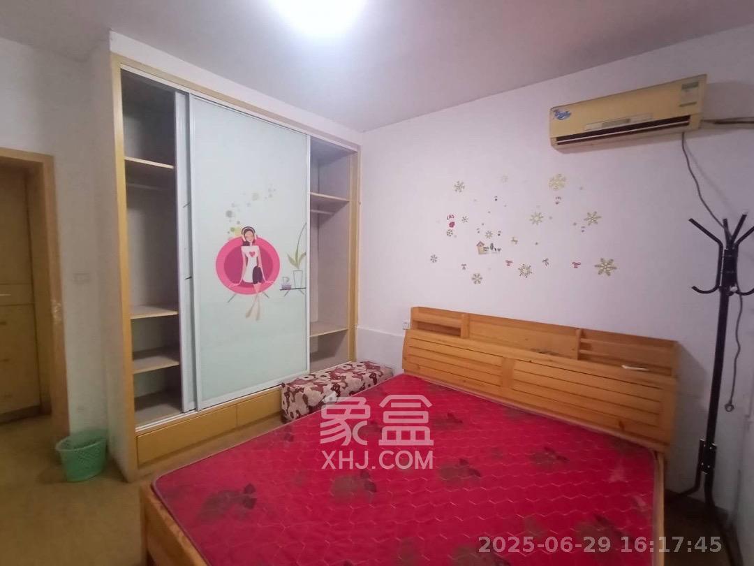恒丰天湘华庭  1室1厅1卫   1700.00元/月室内图