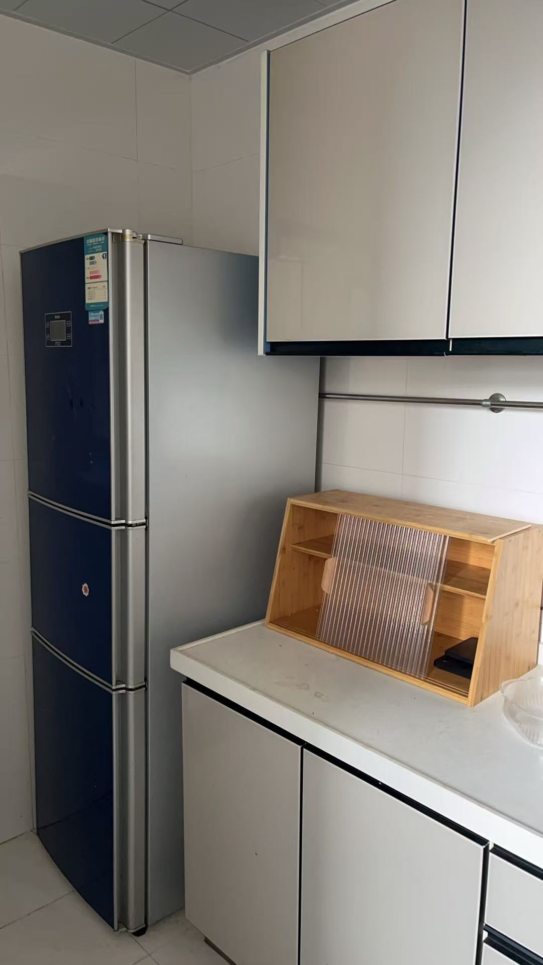 银通花园 3室2厅2卫 3000.0元/月 银通花园 3室2厅2卫 3000.0元/月室内图