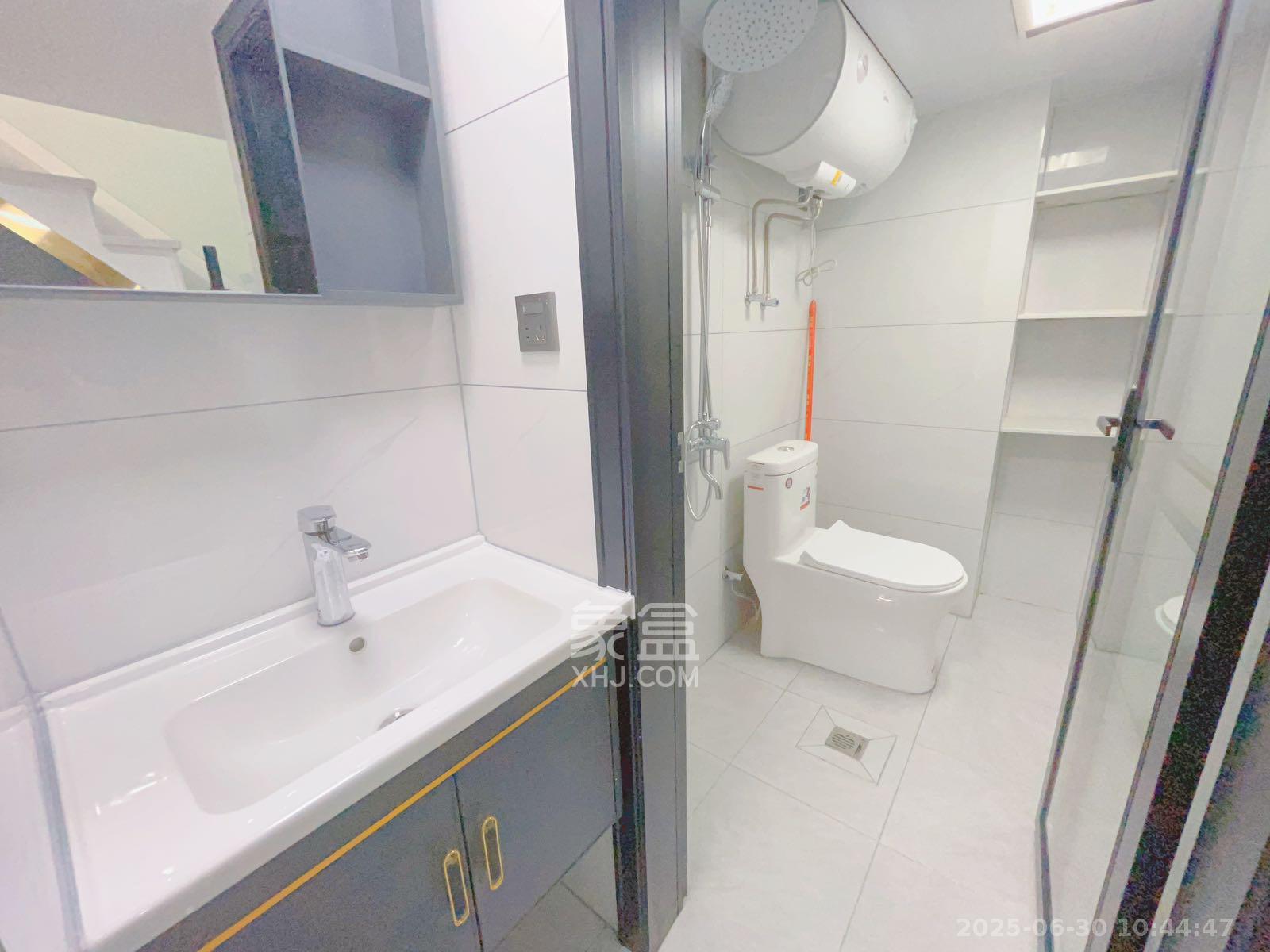 佳兆业云顶都汇 2室1厅1卫 1980.0元/月 佳兆业云顶都汇 2室1厅1卫 1980.0元/月室内图