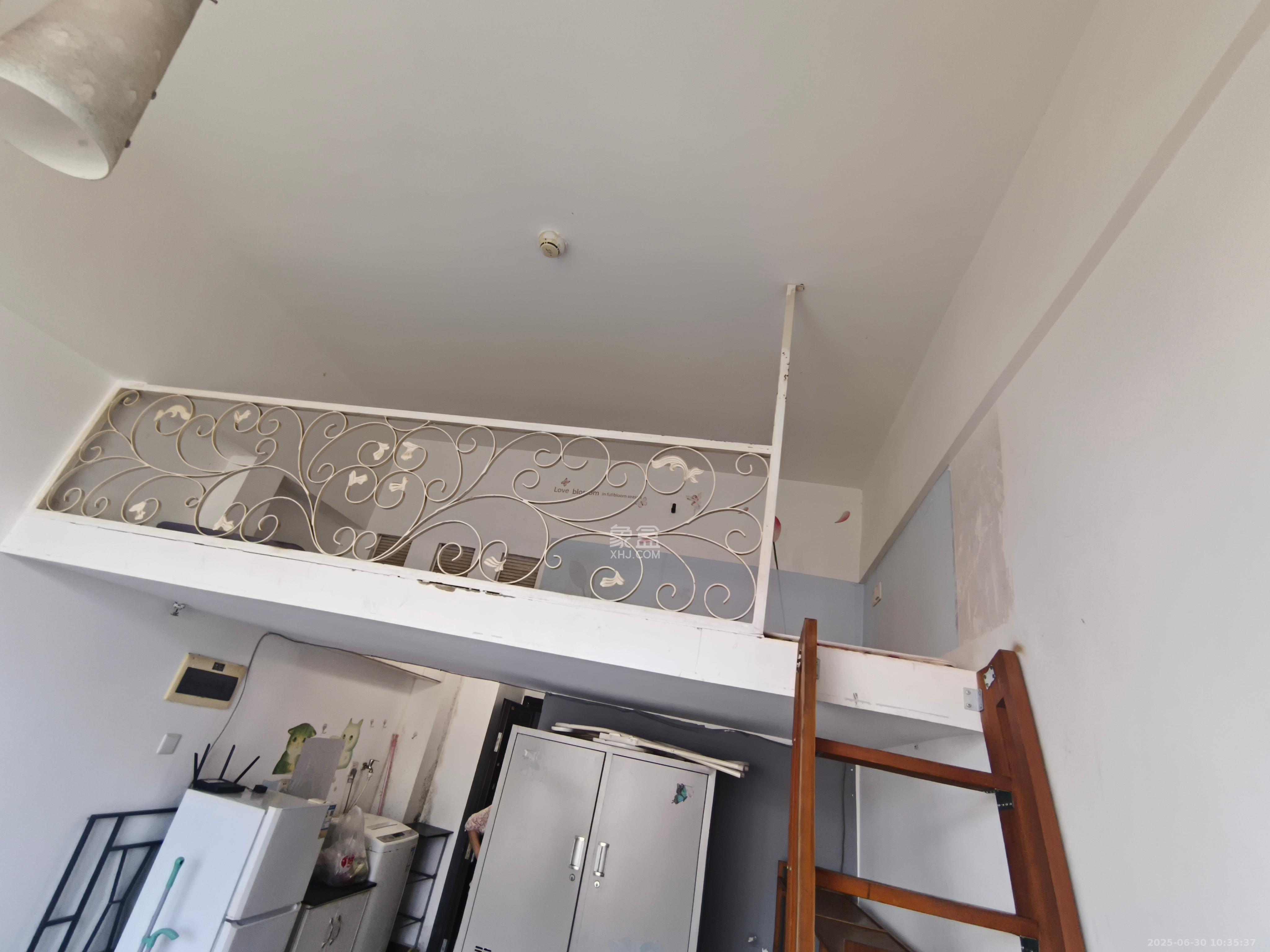 叠彩兰亭 1室1厅1卫 1300.0元/月 叠彩兰亭 1室1厅1卫 1300.0元/月室内图