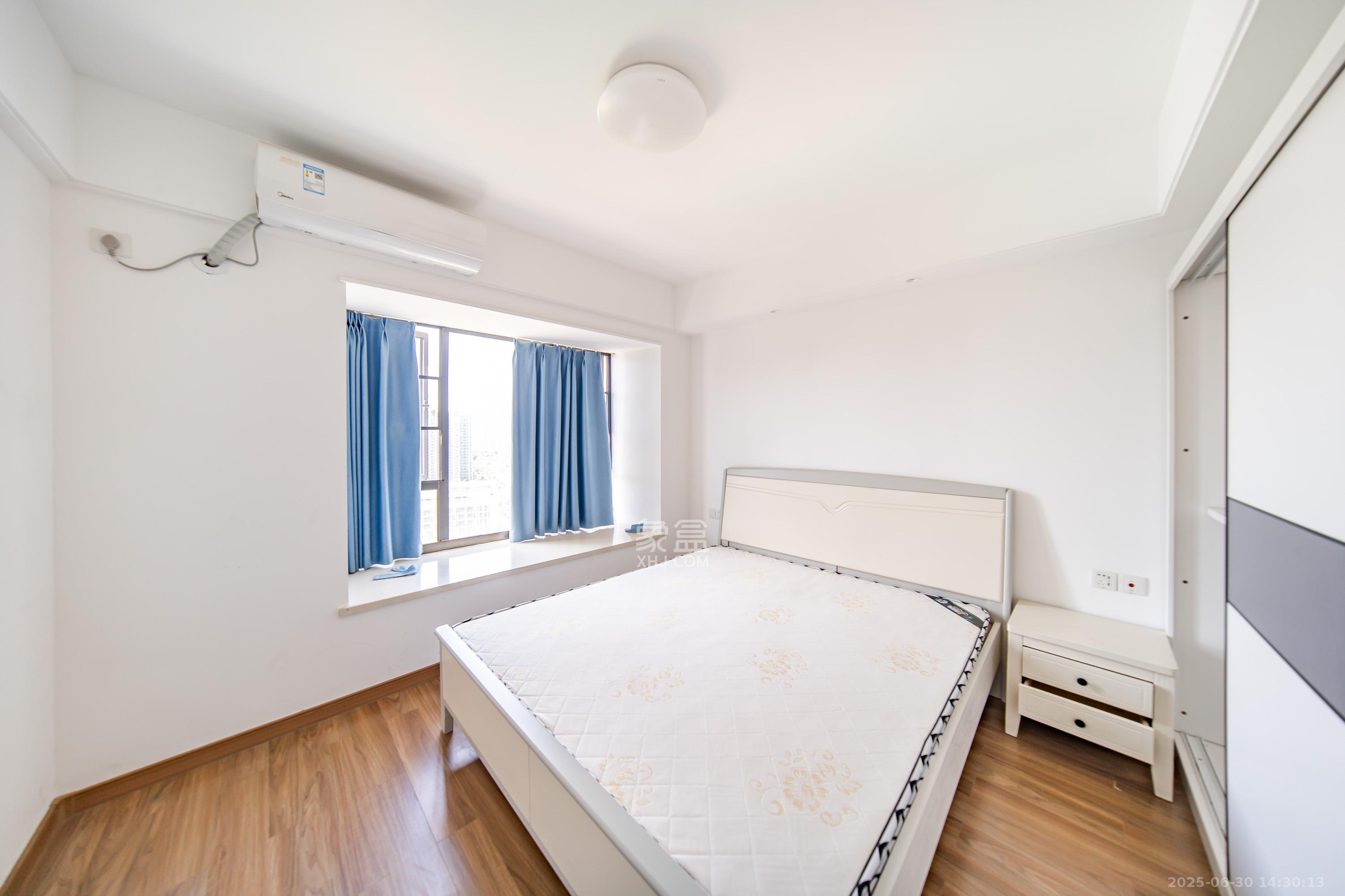 深业鹭栖府 3室2厅2卫 145.0万 深业鹭栖府 3室2厅2卫 145.0万卧室