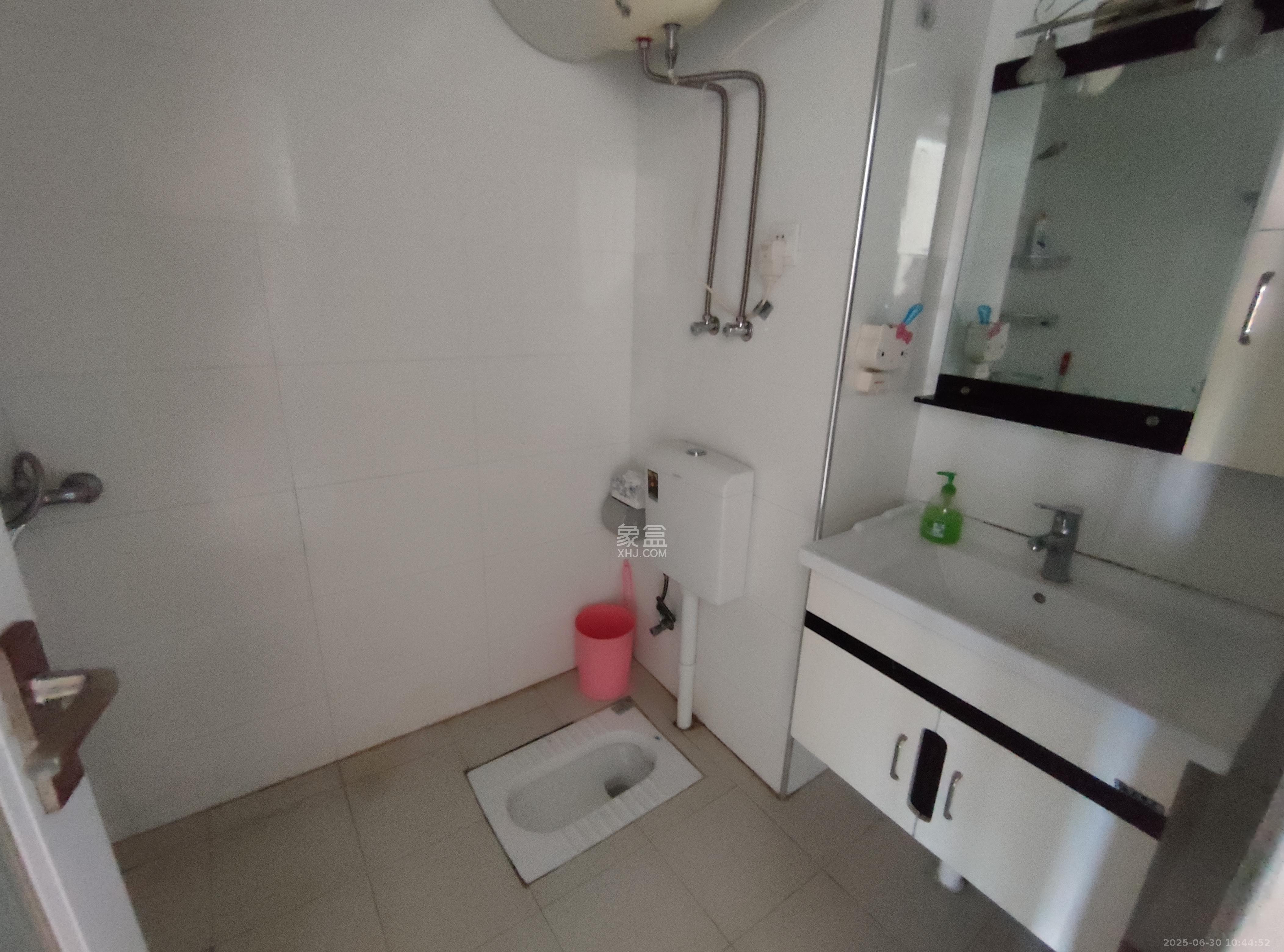 剑桥名门  1室1厅1卫    1350.0元/月 剑桥名门  1室1厅1卫    1350.0元/月室内图