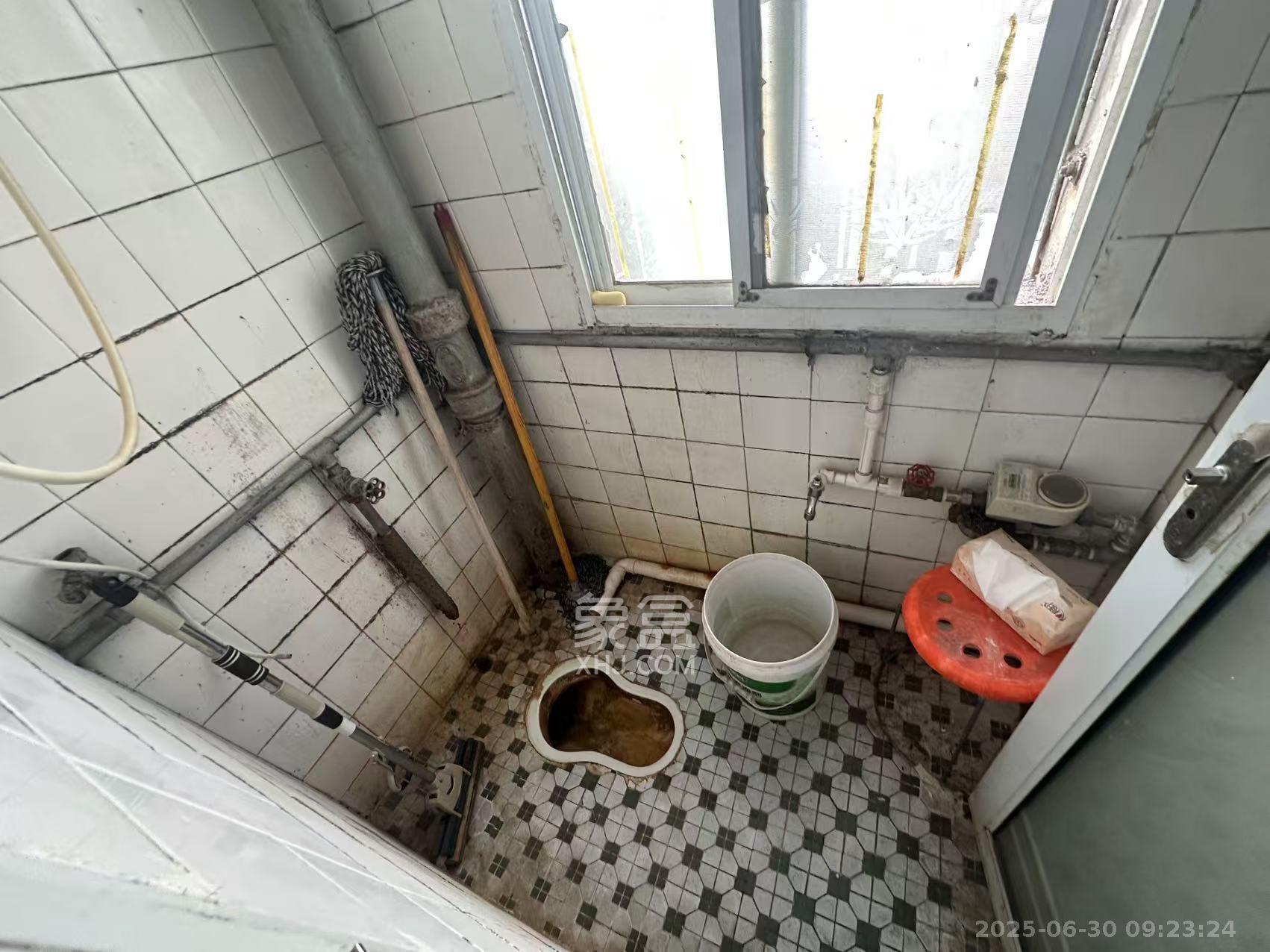 向韶村 3室1厅1卫 1400.0元/月 向韶村 3室1厅1卫 1400.0元/月室内图