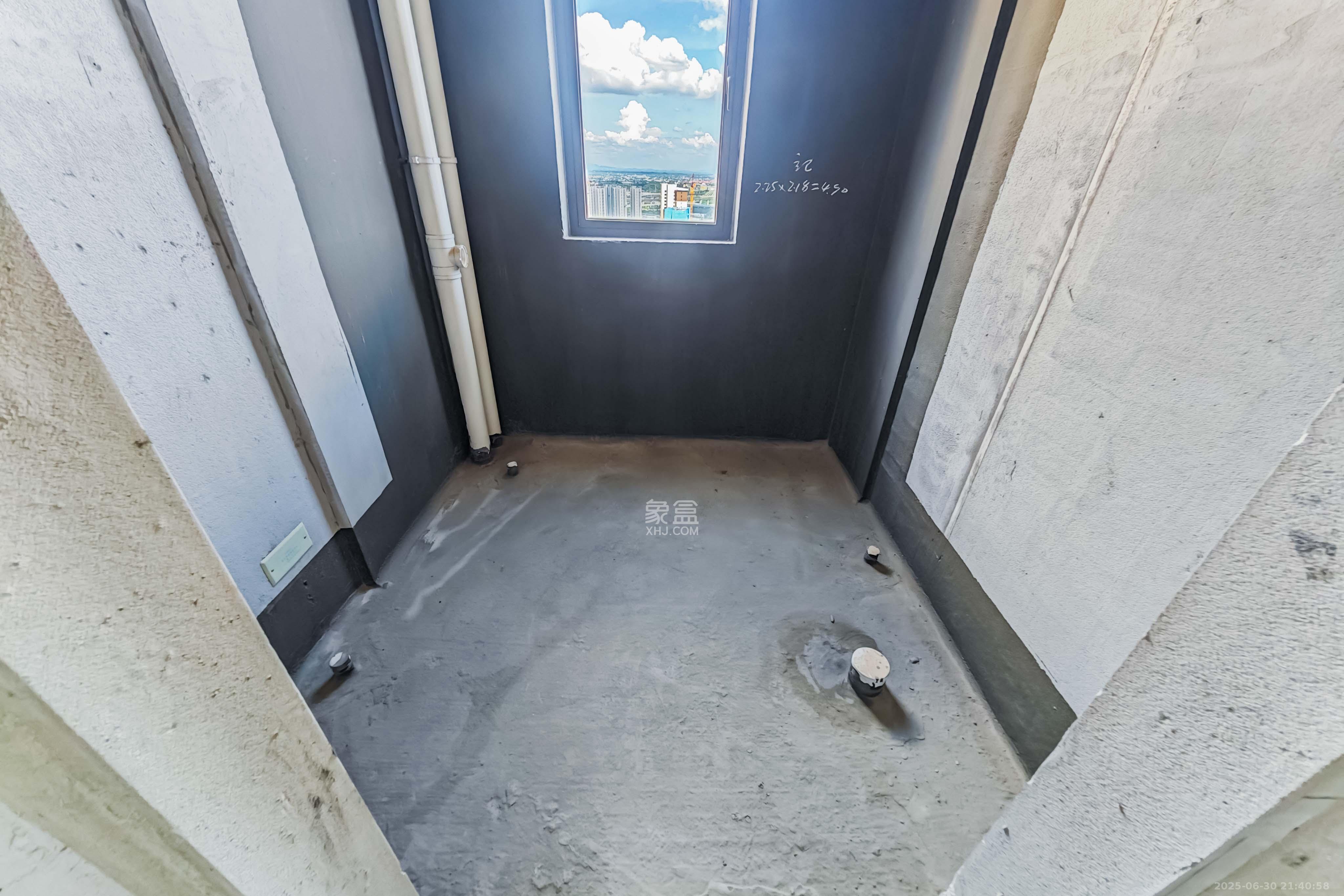 中天星耀城  5室2厅3卫   190.00万其他