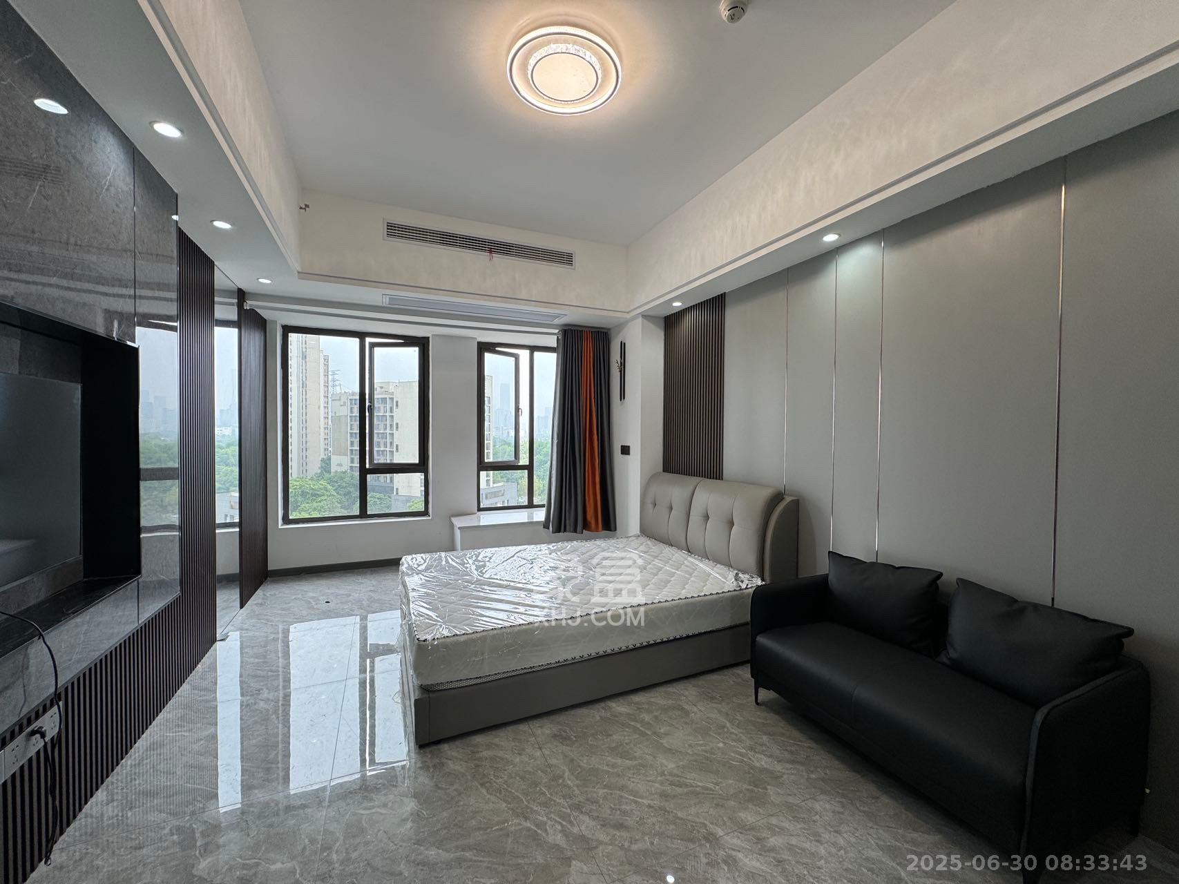 润和国际广场  1室1厅1卫    2000.0元/月 润和国际广场  1室1厅1卫    2000.0元/月室内图