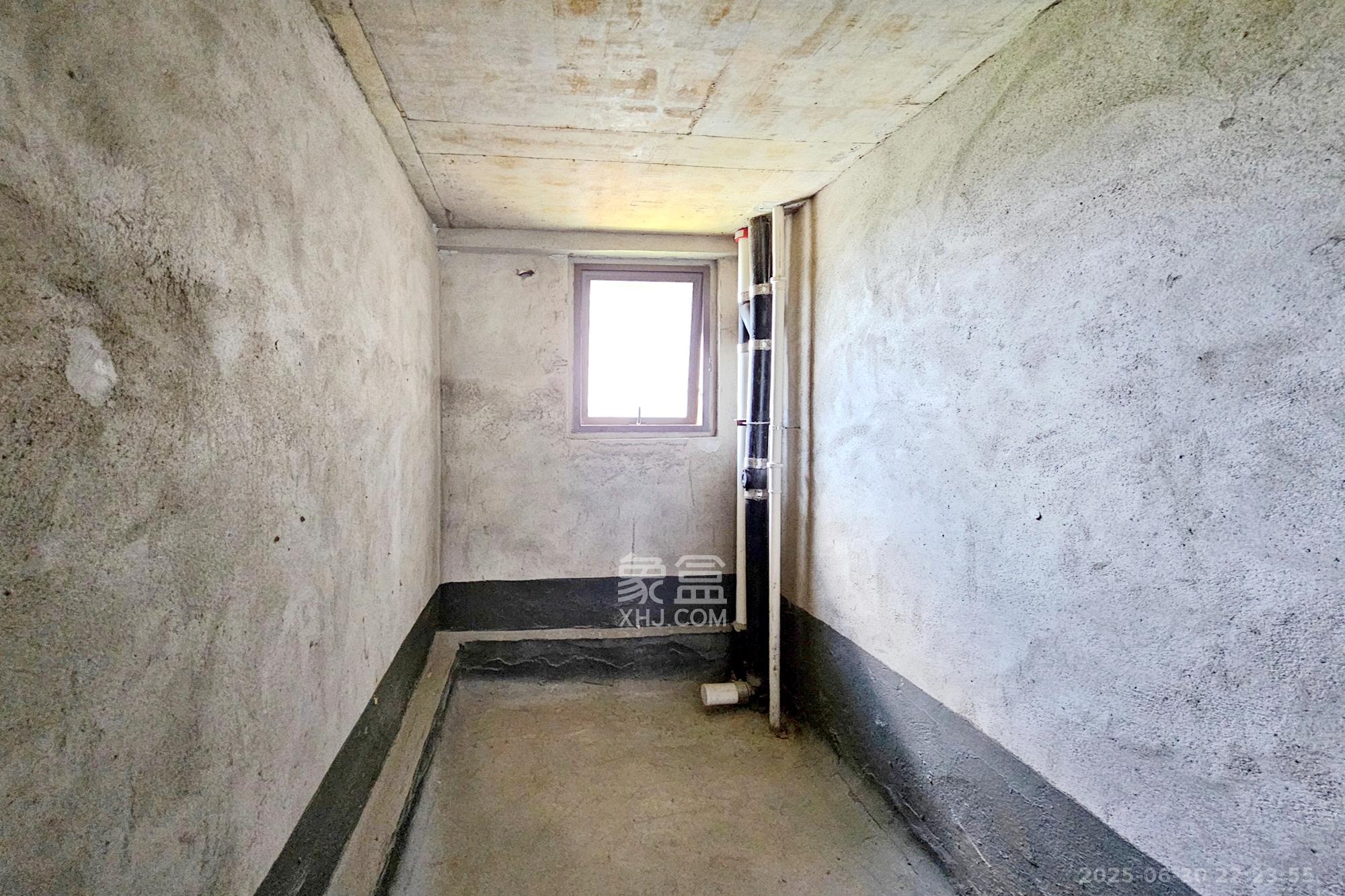 明昇壹城(明昇时代广场)二期 4室2厅3卫 210.0万 明昇壹城(明昇时代广场)二期 4室2厅3卫 210.0万卫生间