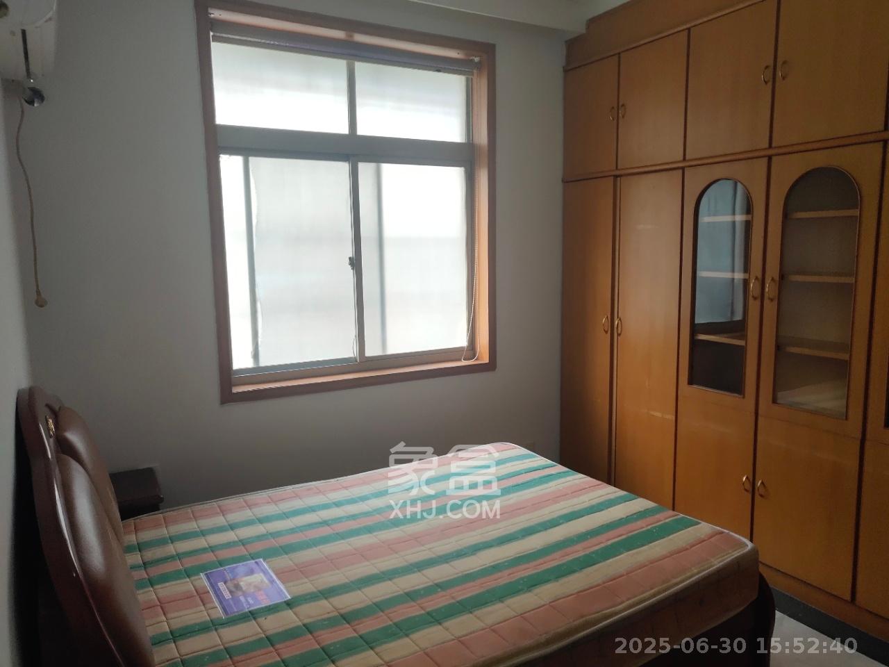 桔园小区1-8片 4室2厅2卫 3200.0元/月 桔园小区1-8片 4室2厅2卫 3200.0元/月室内图