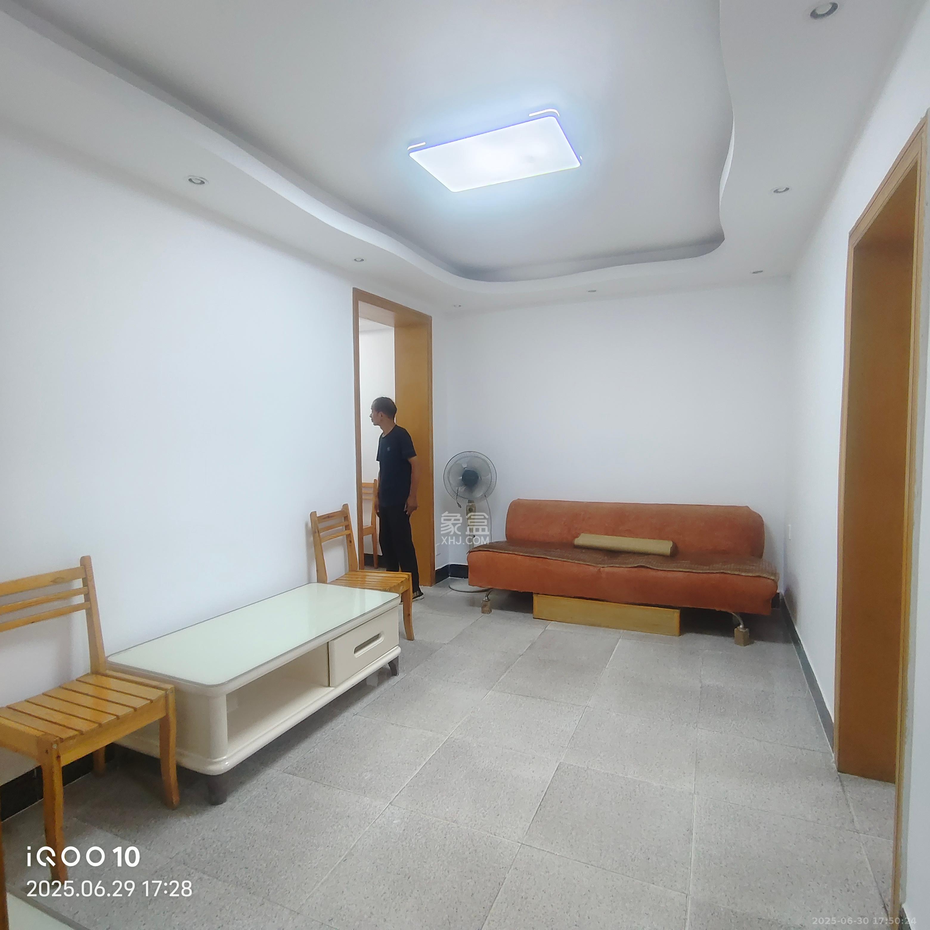 桂花二村  2室1厅1卫   1700.00元/月