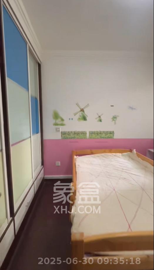 鑫园 3室2厅1卫 2400.0元/月 鑫园 3室2厅1卫 2400.0元/月室内图