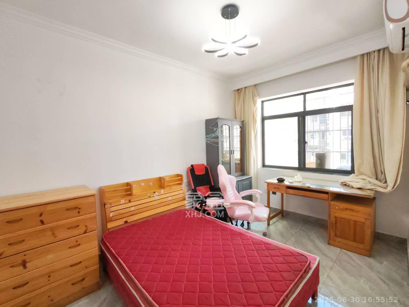 石子冲巷 4室1厅2卫 2800.0元/月 石子冲巷 4室1厅2卫 2800.0元/月室内图