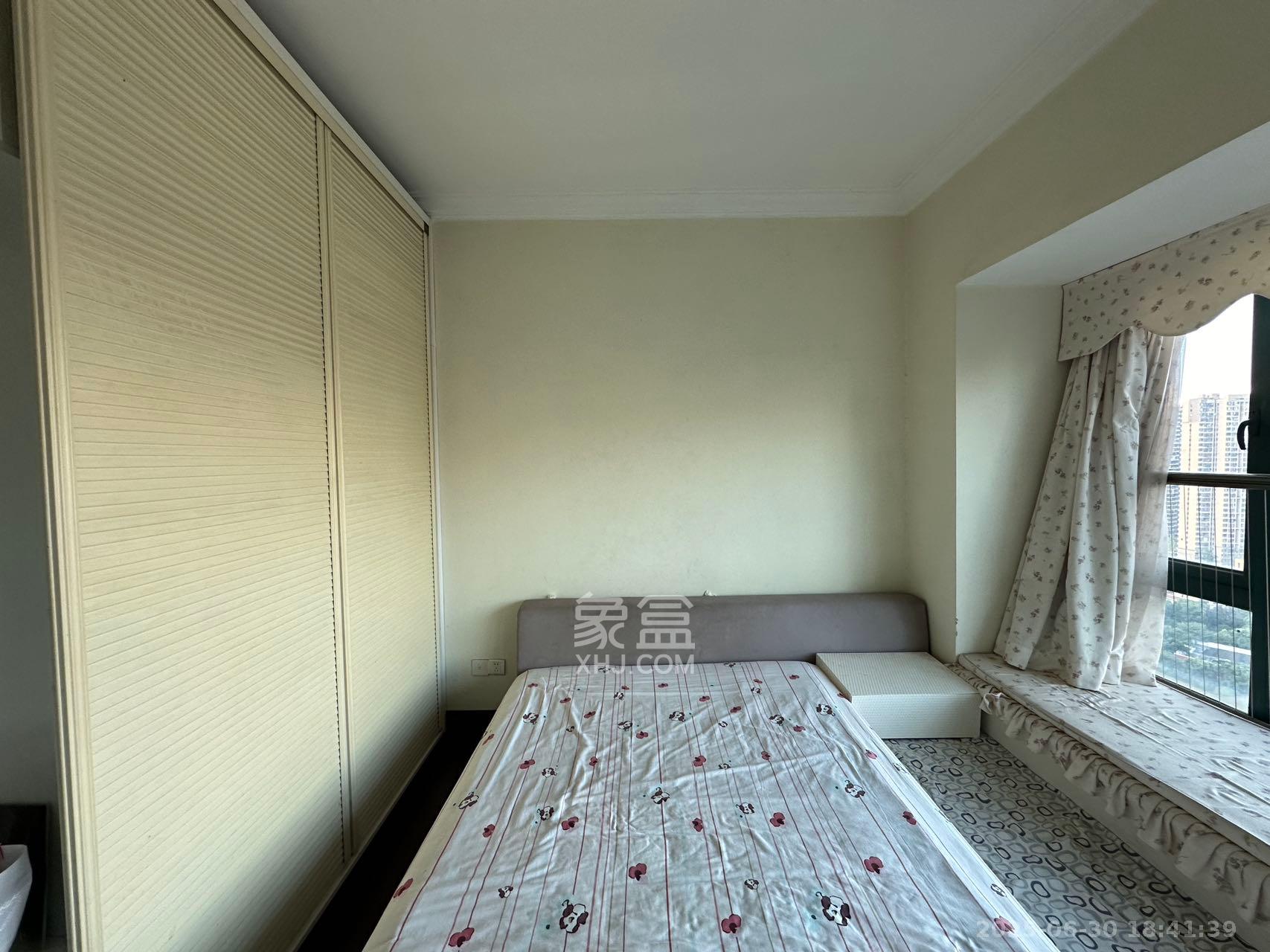 恒大绿洲 3室2厅2卫 2700.0元/月 恒大绿洲 3室2厅2卫 2700.0元/月室内图