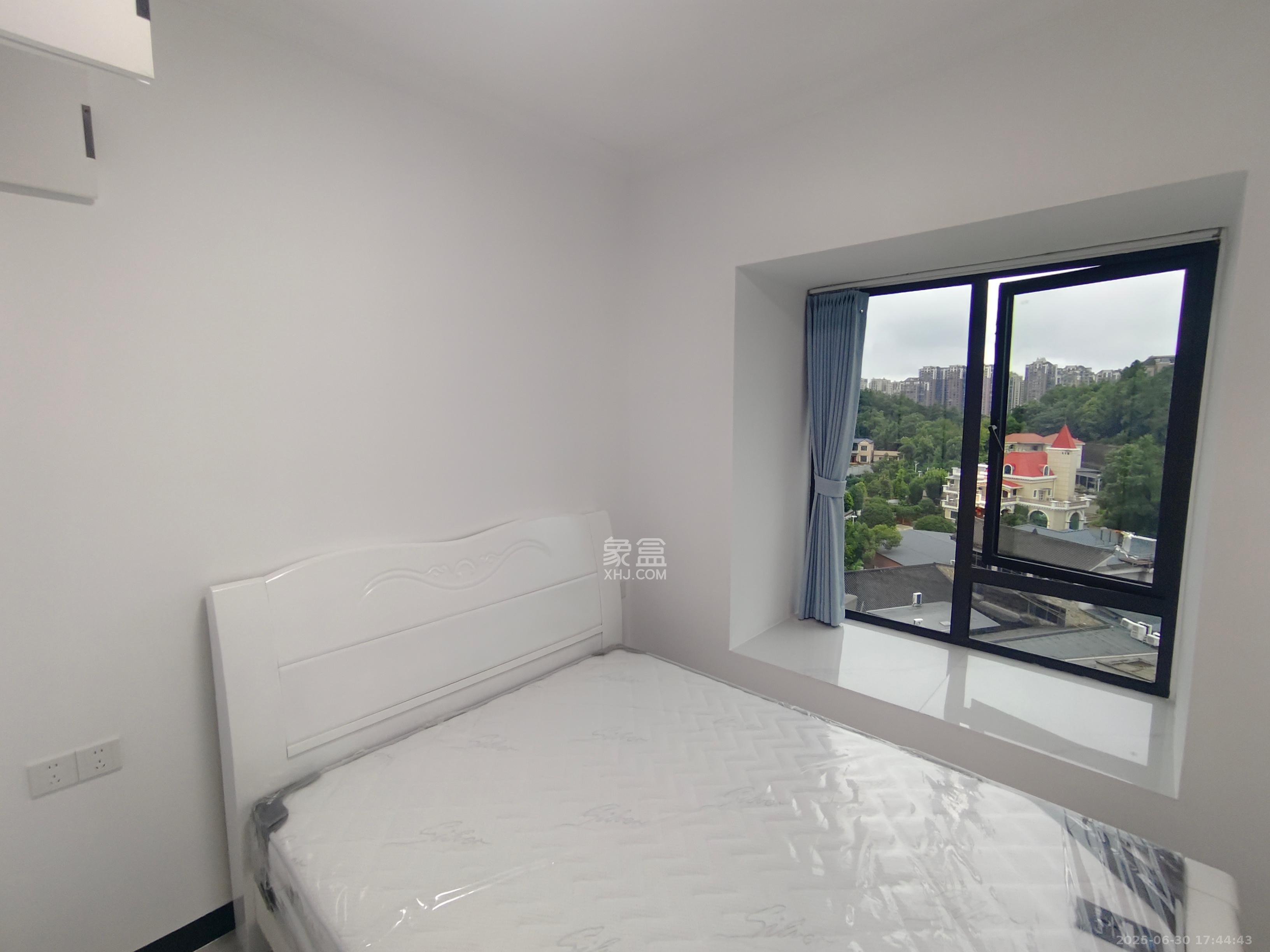 惟智园安置小区 3室2厅1卫 2900.0元/月 惟智园安置小区 3室2厅1卫 2900.0元/月室内图