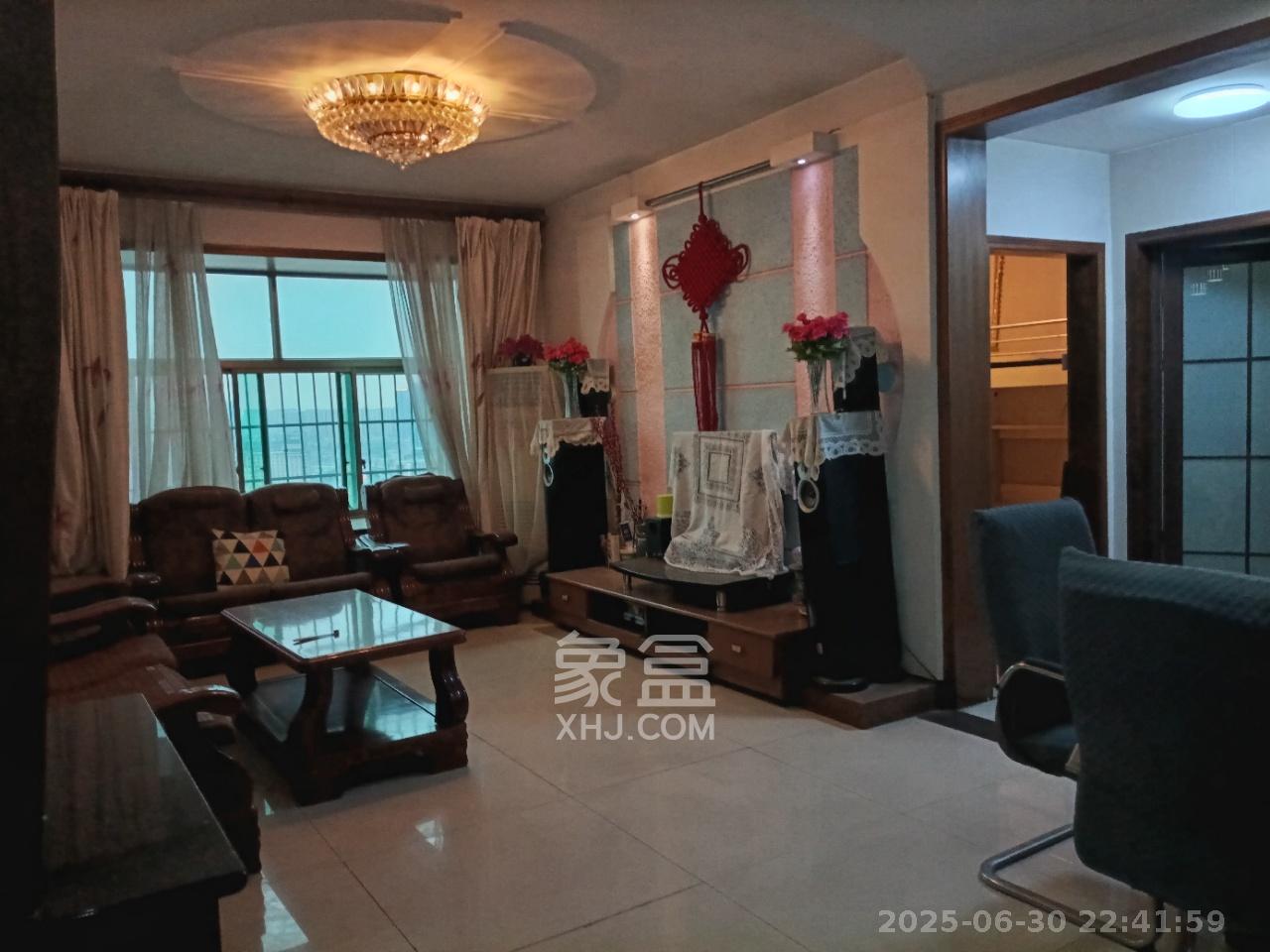 莲湖大厦  2室2厅1卫   2000.00元/月