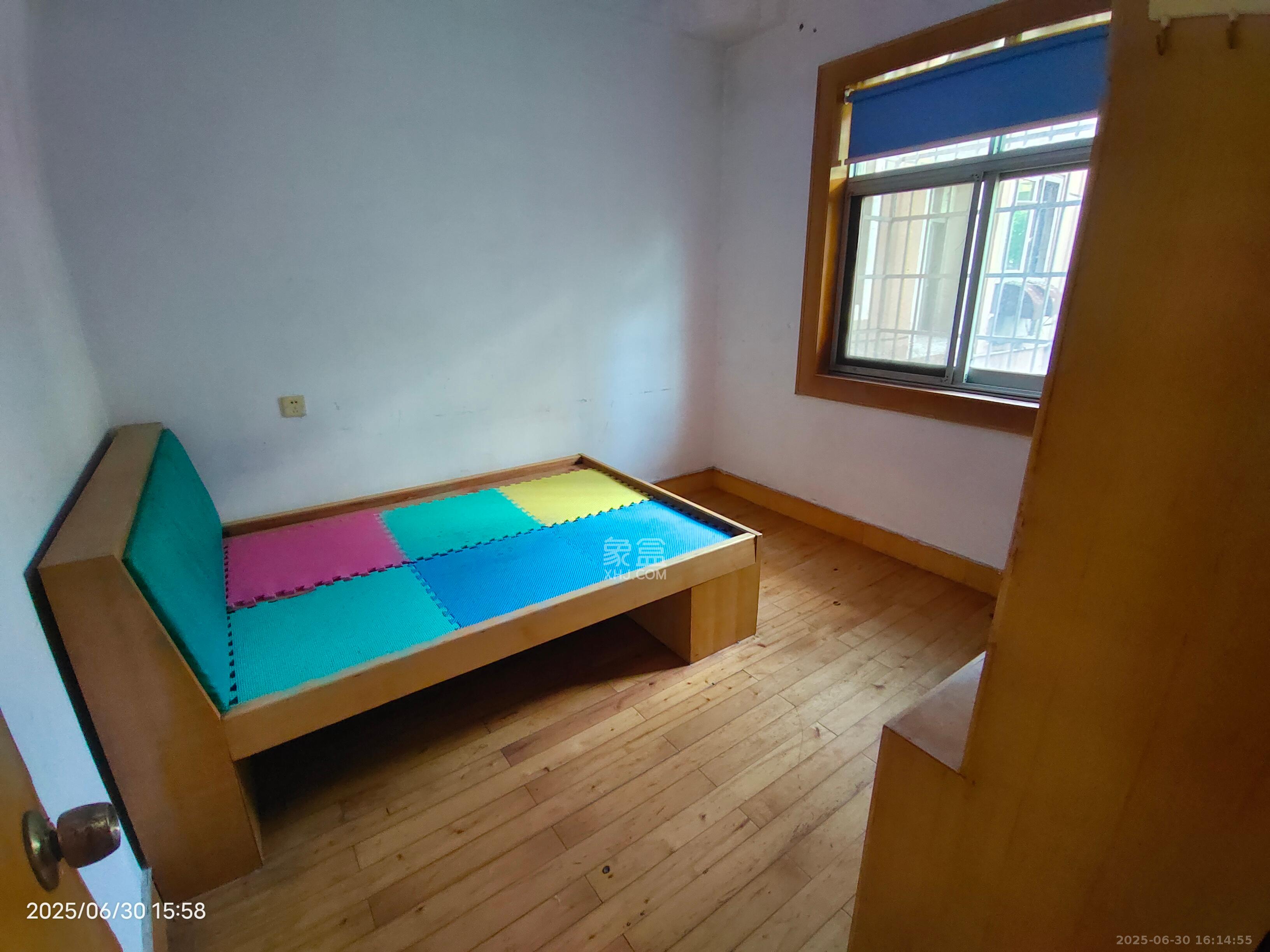 火星一片 2室1厅1卫 1300.0元/月 火星一片 2室1厅1卫 1300.0元/月室内图