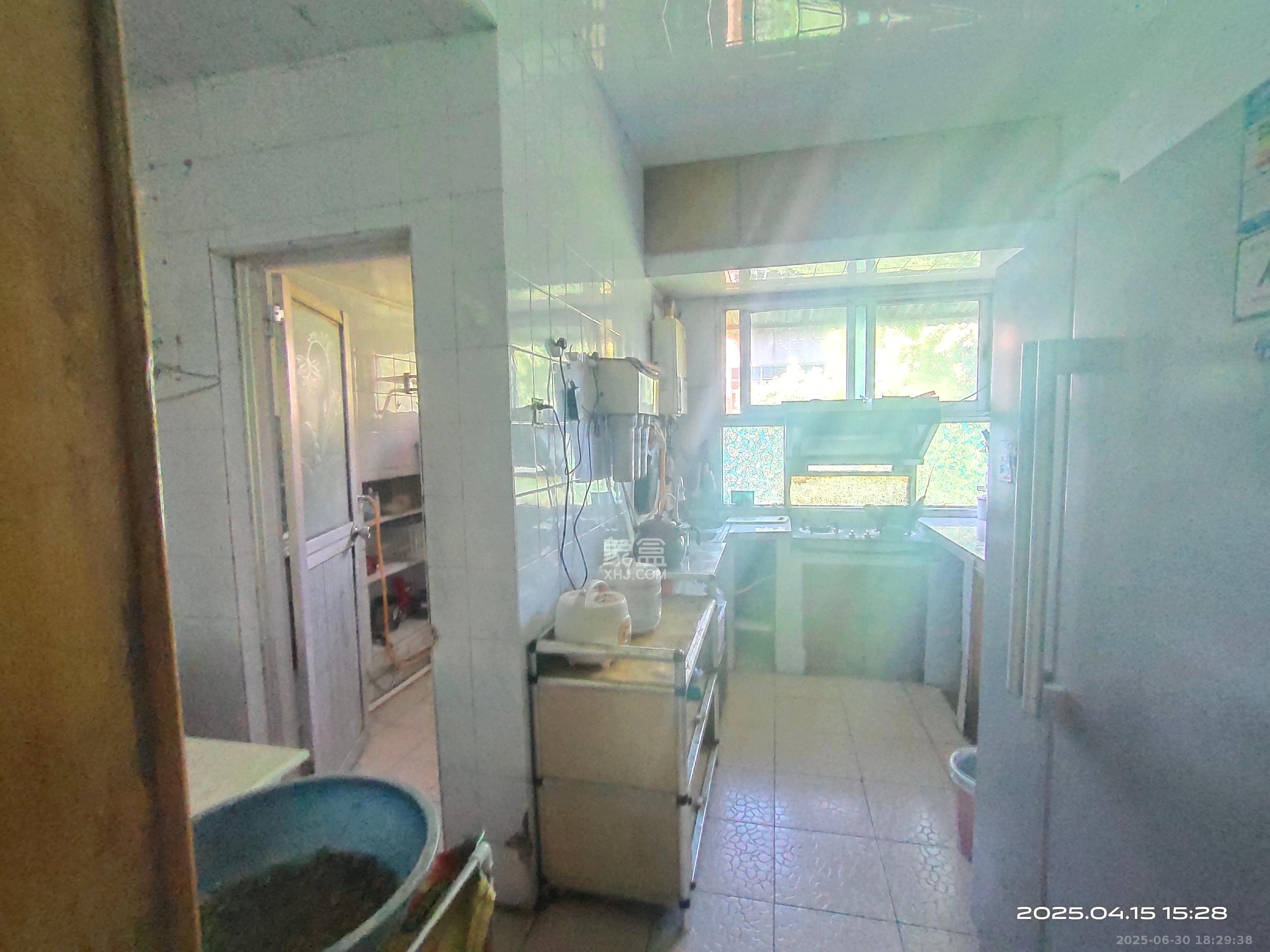 四星客车厂(四星小区) 3室2厅1卫 1500.0元/月 四星客车厂(四星小区) 3室2厅1卫 1500.0元/月室内图