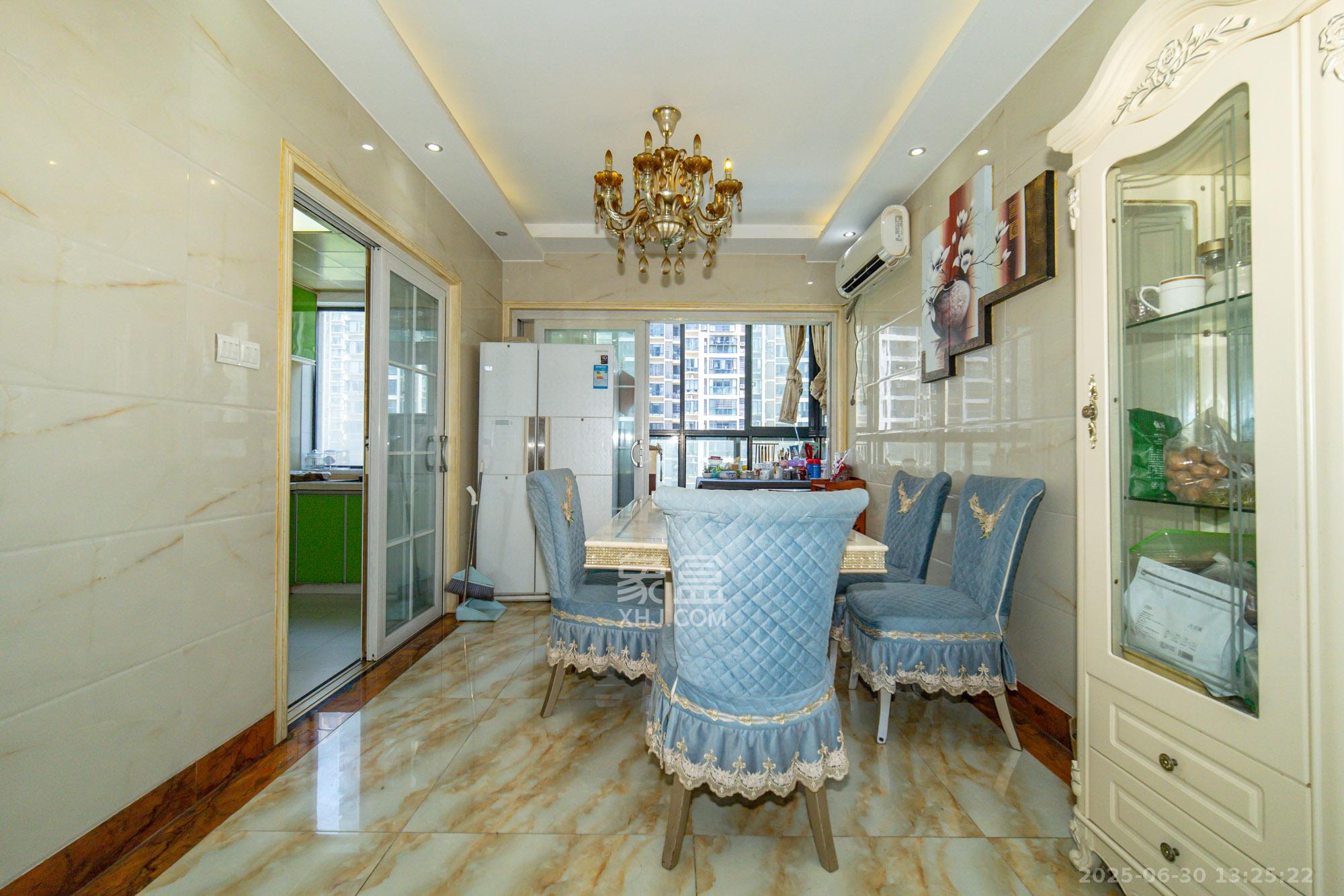 蓝山郡 5室2厅2卫 132.8万 蓝山郡 5室2厅2卫 132.8万其他