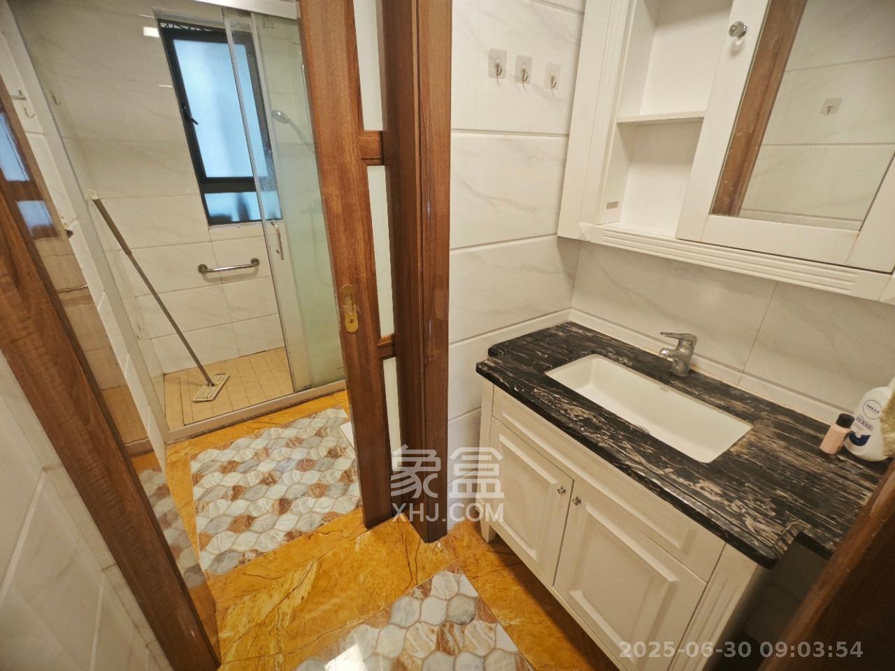 碧桂园南城首府（东宸林海）  4室2厅2卫   3500.00元/月室内图