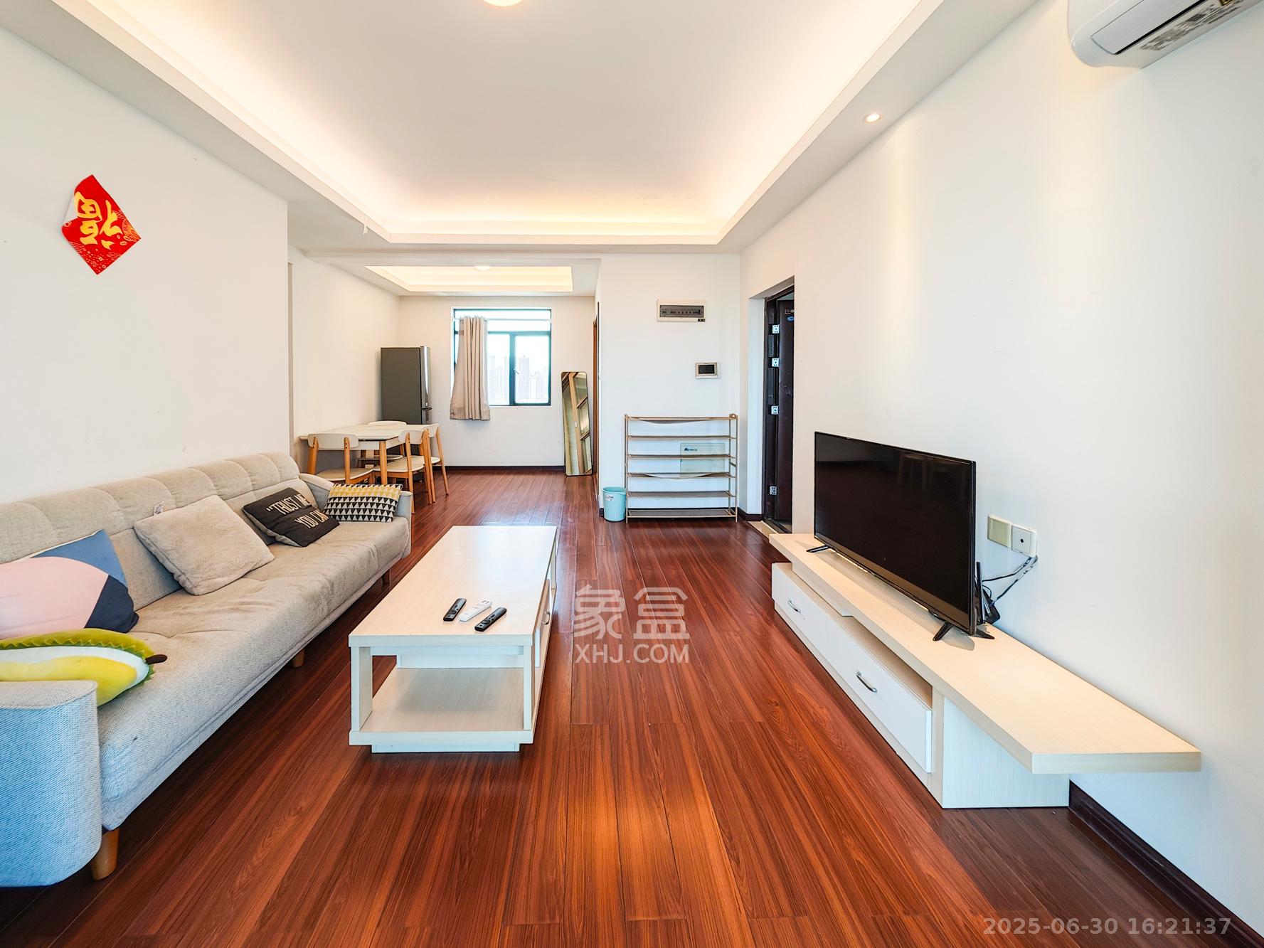 幸福考拉789  3室2厅2卫    78.8万客厅