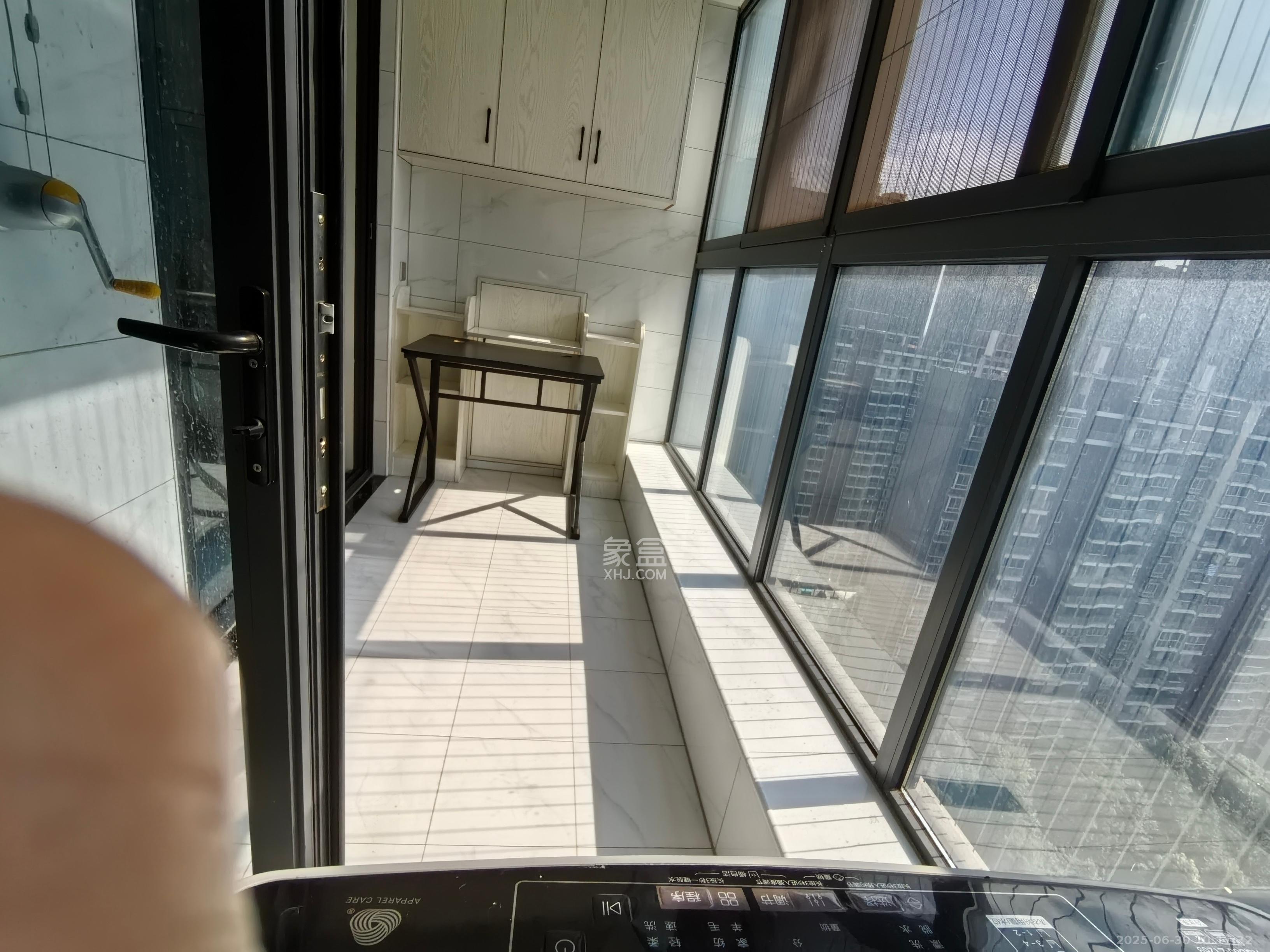 恒基凯旋门三期  2室1厅1卫   1900.00元/月室内图