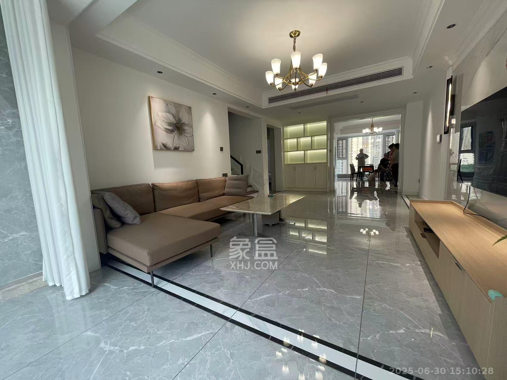 梅溪正荣府 4室2厅2卫 5500.0元/月 梅溪正荣府 4室2厅2卫 5500.0元/月室内图