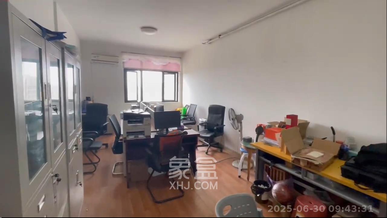 鑫远杰座  1室1厅1卫   1800.00元/月室内图