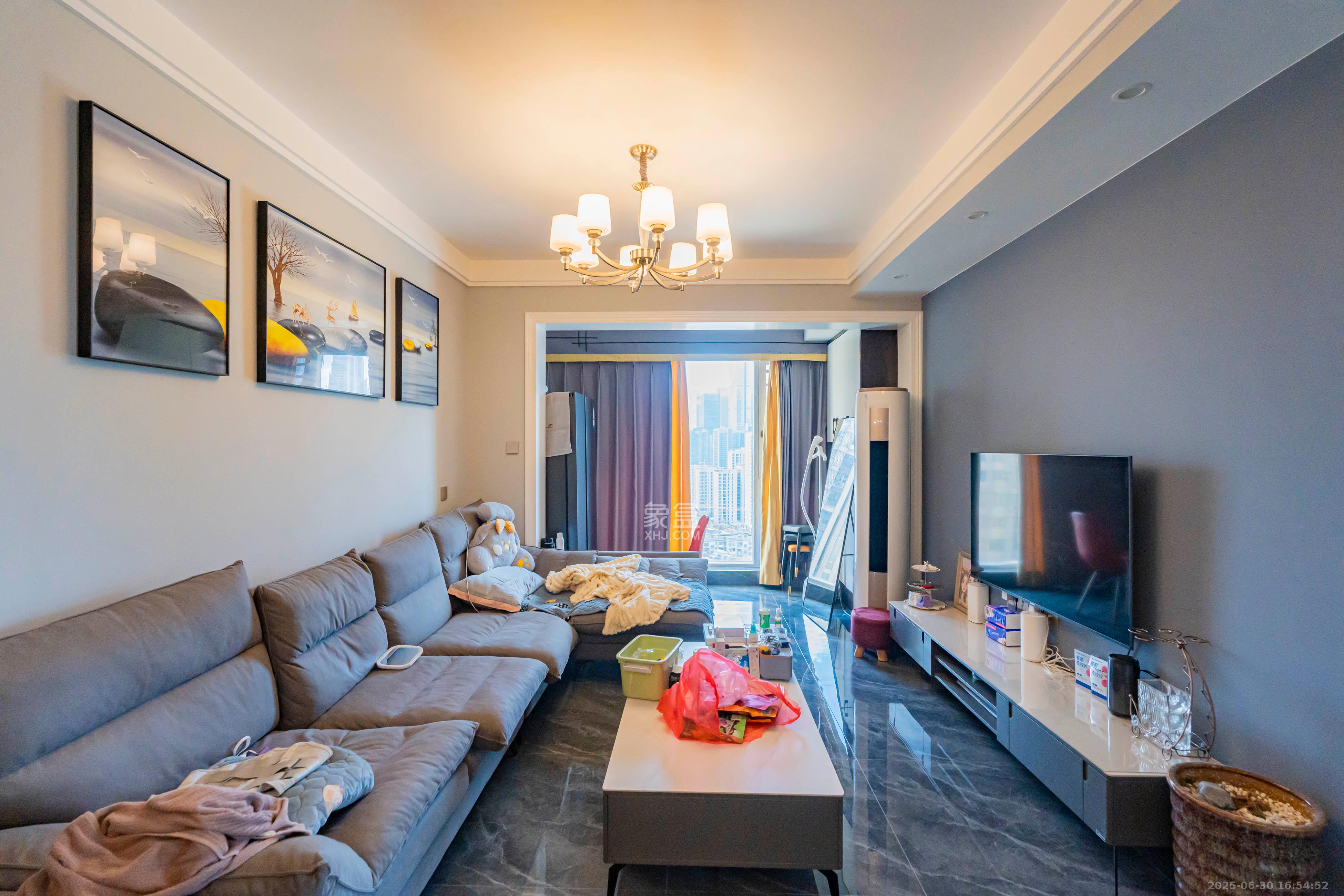 上园商住小区  3室2厅1卫    110.0万 上园商住小区  3室2厅1卫    110.0万客厅