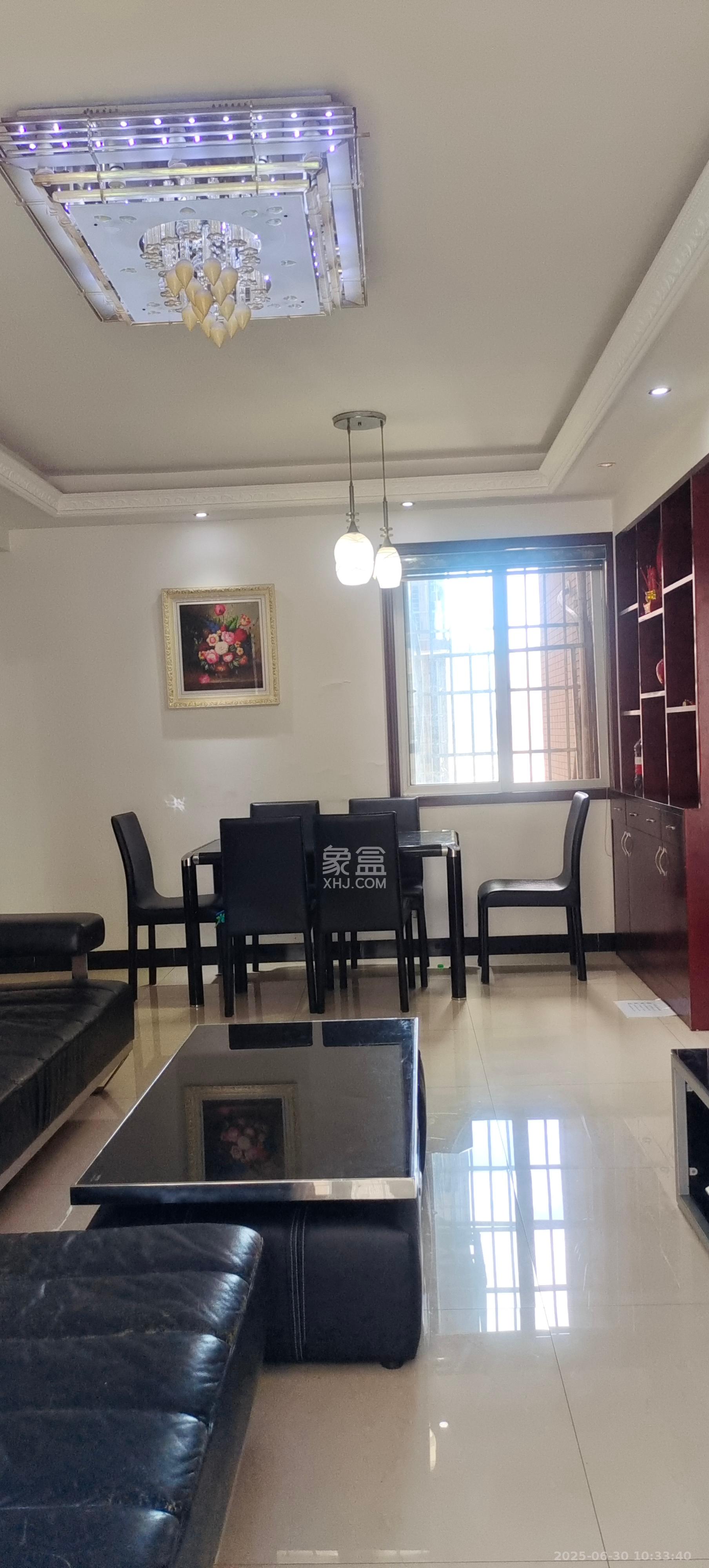 鑫科明珠 2室2厅1卫 2200.0元/月 鑫科明珠 2室2厅1卫 2200.0元/月室内图