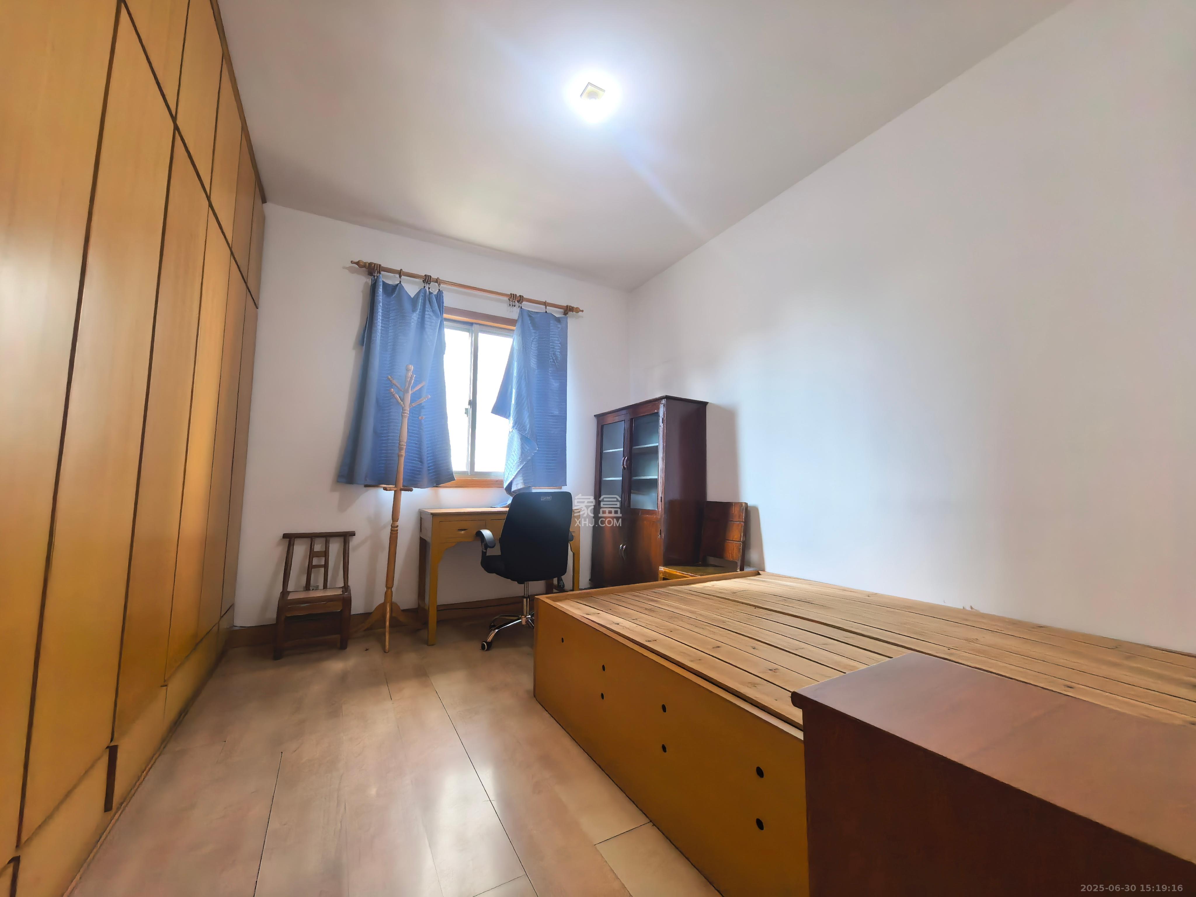 湖南省国税局宿舍（侯家塘温尔登超市边）  3室2厅2卫   5000.00元/月室内图