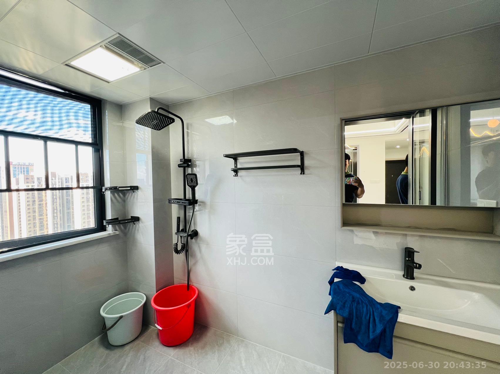 诺德滨江逸园（中铁逸园）  4室2厅2卫   4500.00元/月室内图