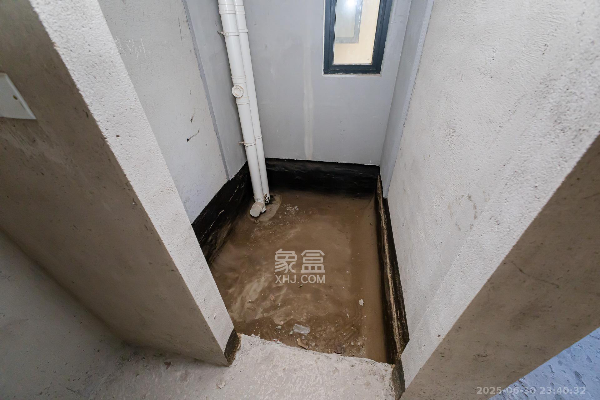 顺舟旺城  3室2厅1卫    63.8万卫生间