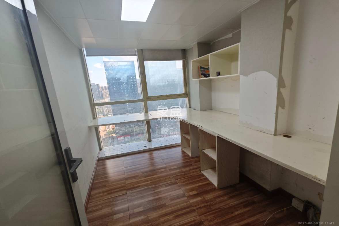 东一国际 1室1厅1卫 1800.0元/月 东一国际 1室1厅1卫 1800.0元/月室内图