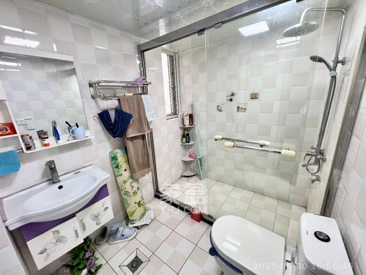 清政园(青政家园) 3室2厅2卫 2400.0元/月 清政园(青政家园) 3室2厅2卫 2400.0元/月室内图