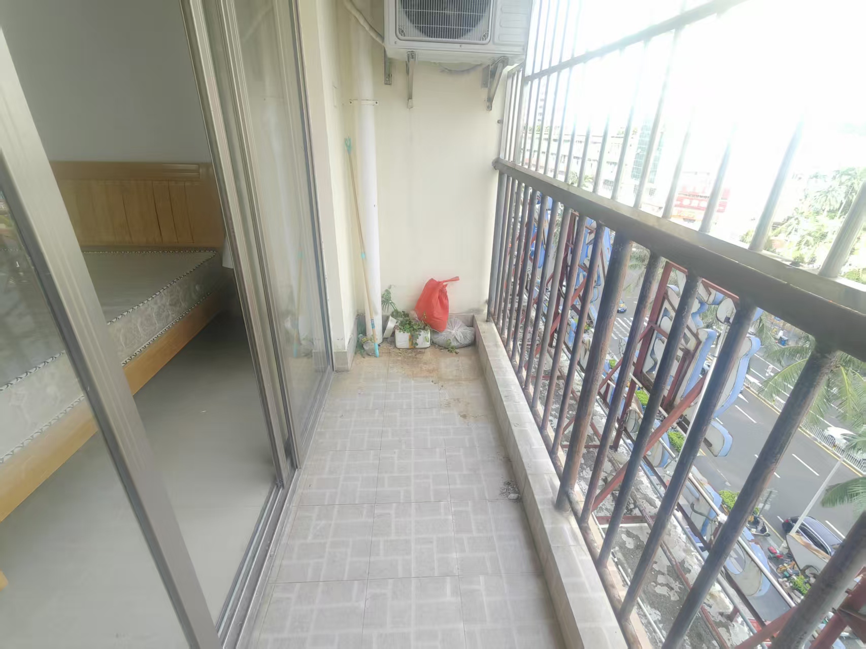 金山广场 1室1厅1卫 52.0万 金山广场 1室1厅1卫 52.0万客厅