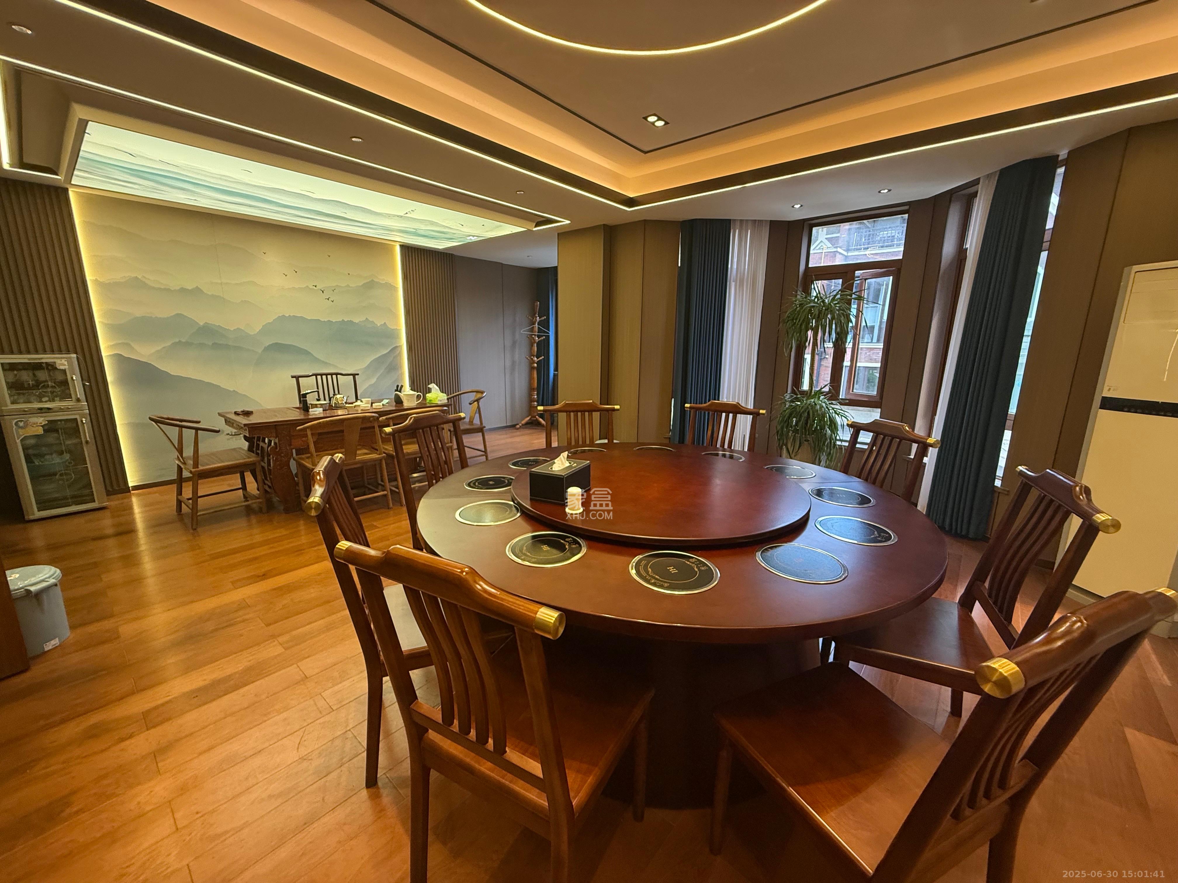 吉联小区(红墅湾)  6室2厅4卫    16000.0元/月 吉联小区(红墅湾)  6室2厅4卫    16000.0元/月室内图