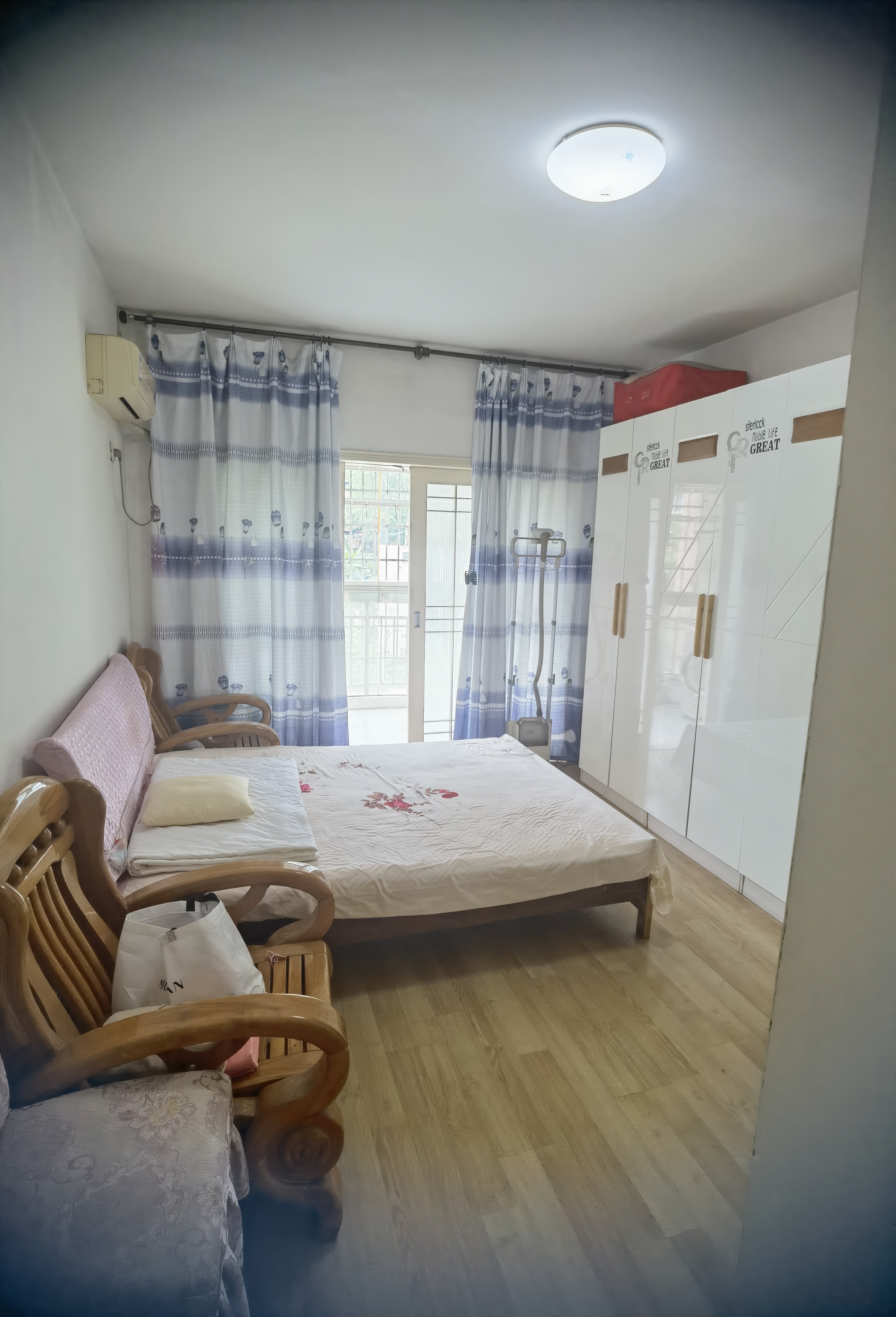 金丰花园 3室2厅2卫 1700.0元/月 金丰花园 3室2厅2卫 1700.0元/月室内图