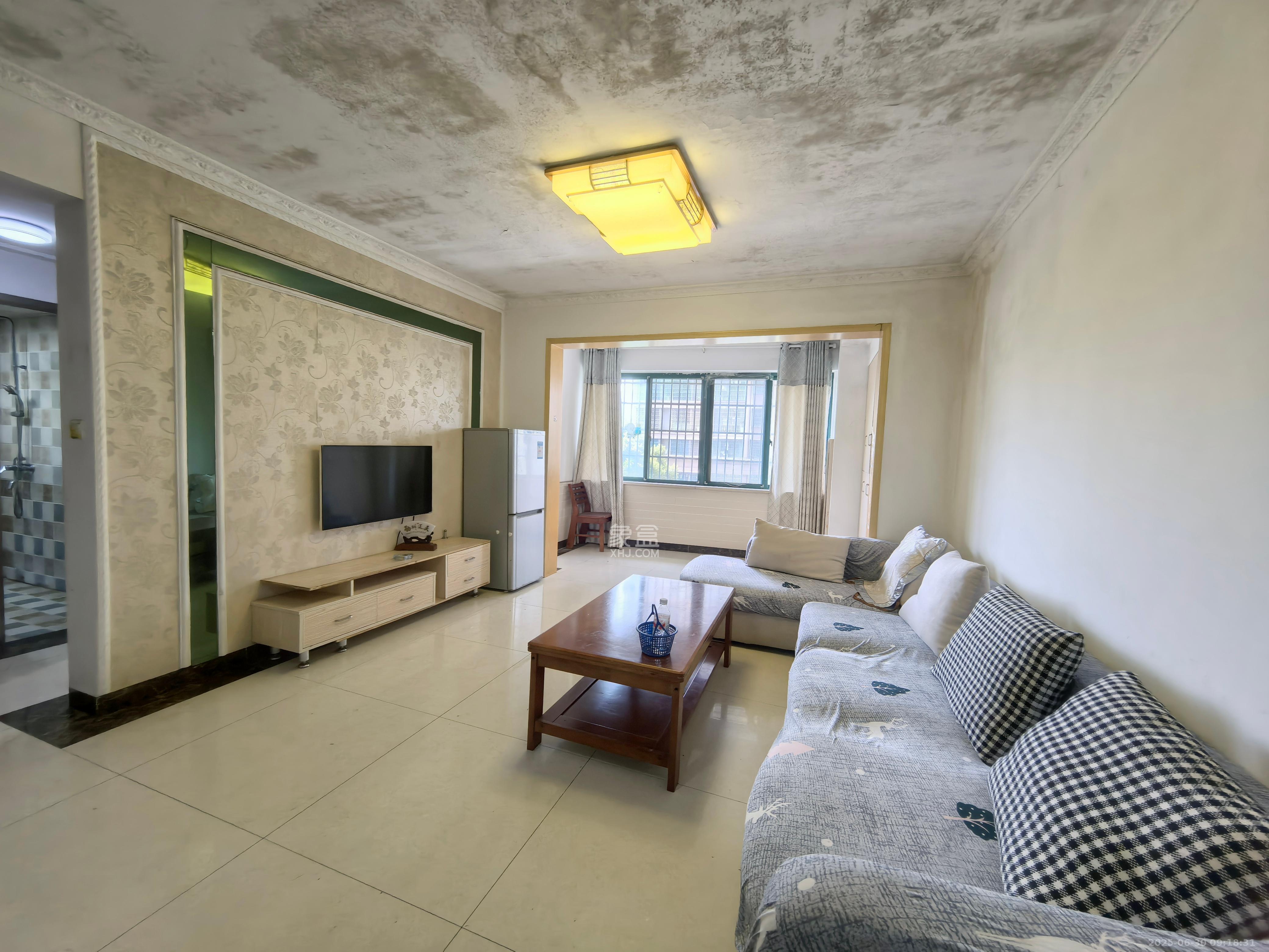 才子佳郡 2室2厅1卫 1800.0元/月 才子佳郡 2室2厅1卫 1800.0元/月室内图