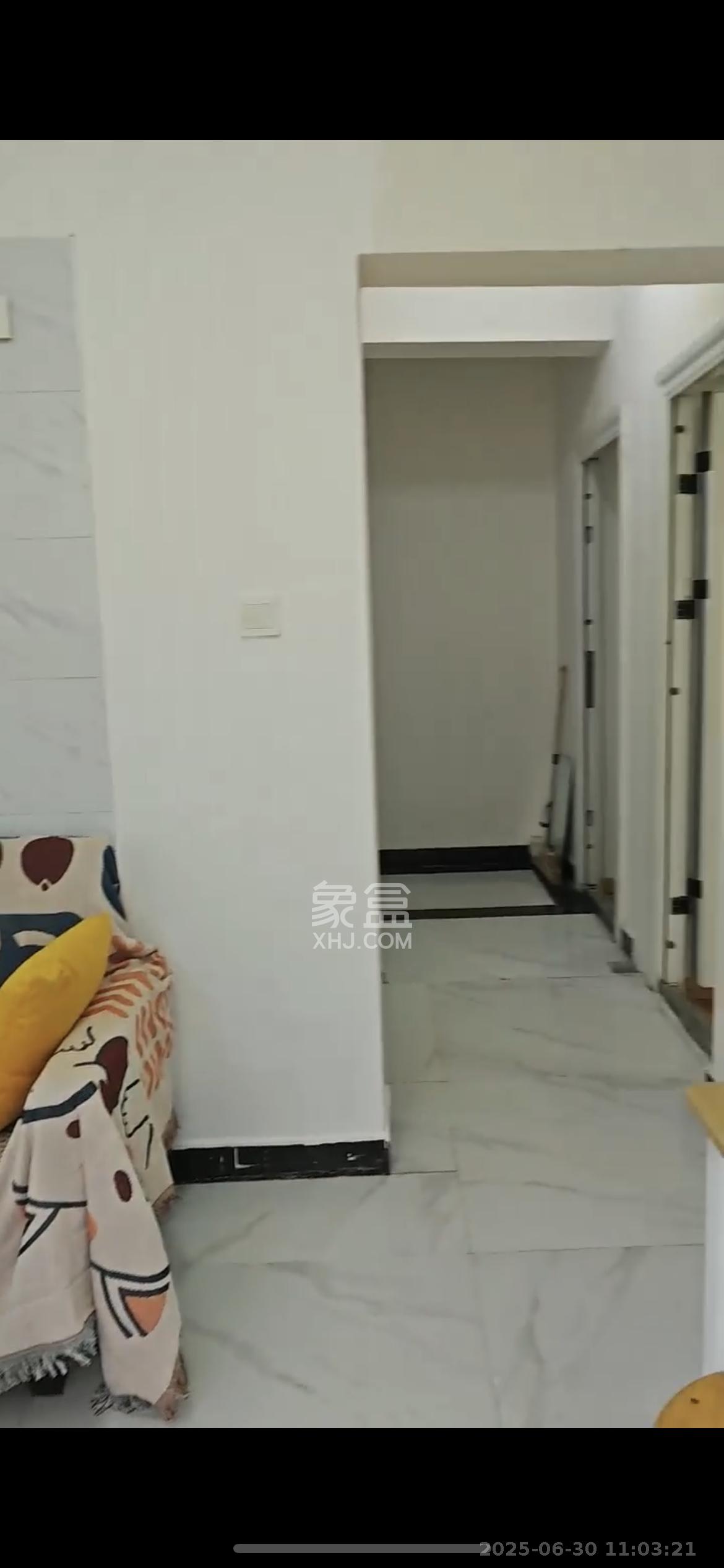 泊林晶城  3室2厅1卫   1300.00元/月室内图