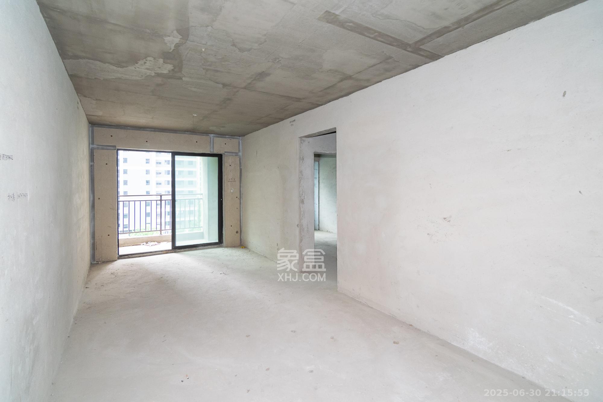 湾田望江府  2室2厅1卫    38.8万 湾田望江府  2室2厅1卫    38.8万客厅