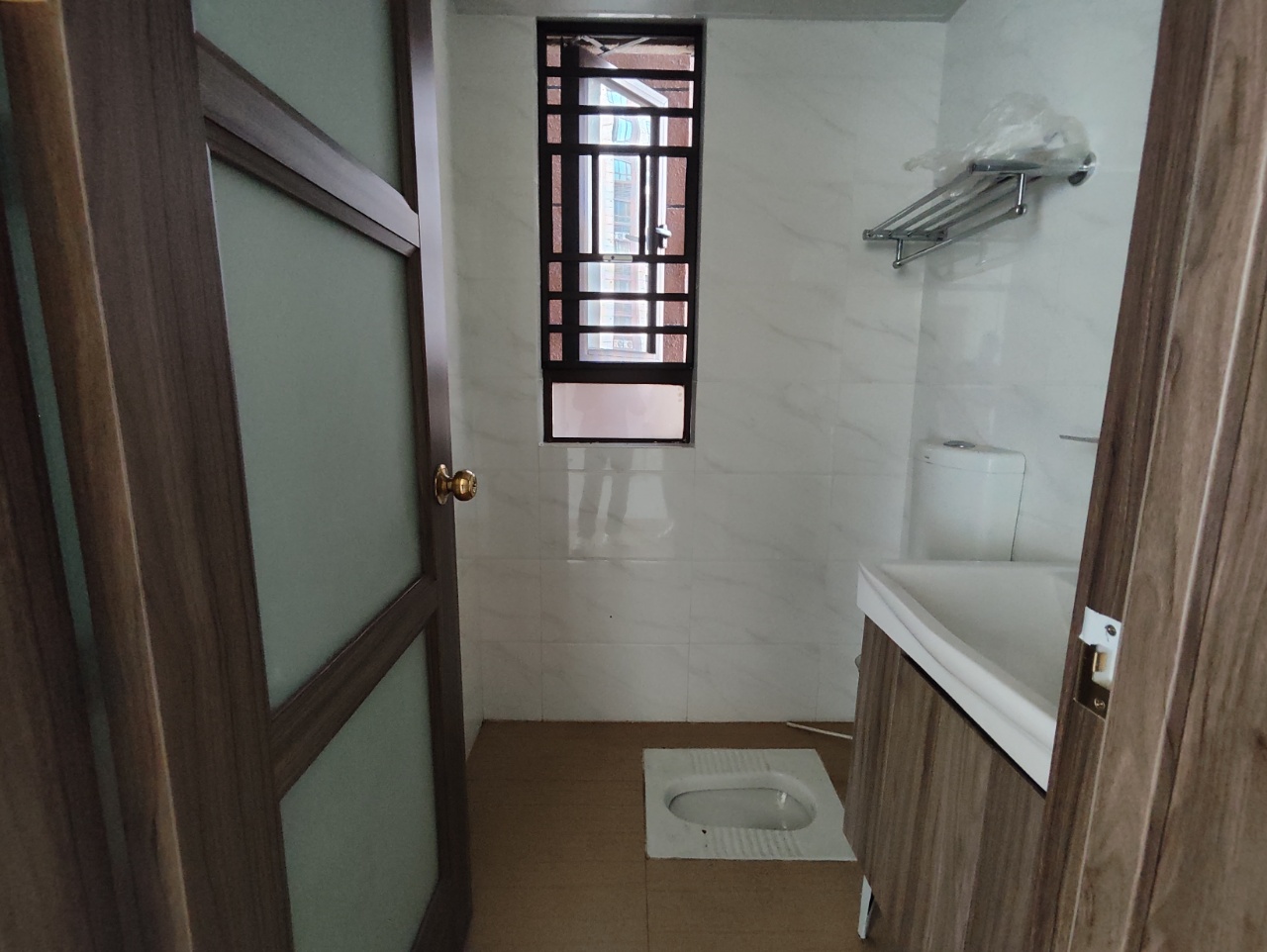 碧桂园豪园-二期  3室2厅2卫    1500.0元/月 碧桂园豪园-二期  3室2厅2卫    1500.0元/月室内图