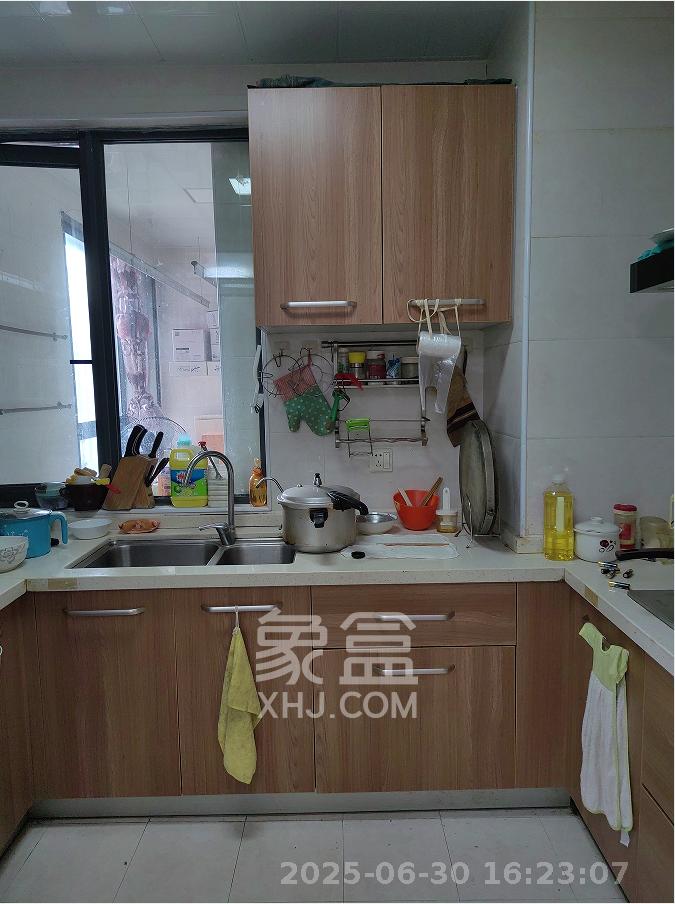 新天地步步高 3室2厅1卫 1500.0元/月 新天地步步高 3室2厅1卫 1500.0元/月室内图