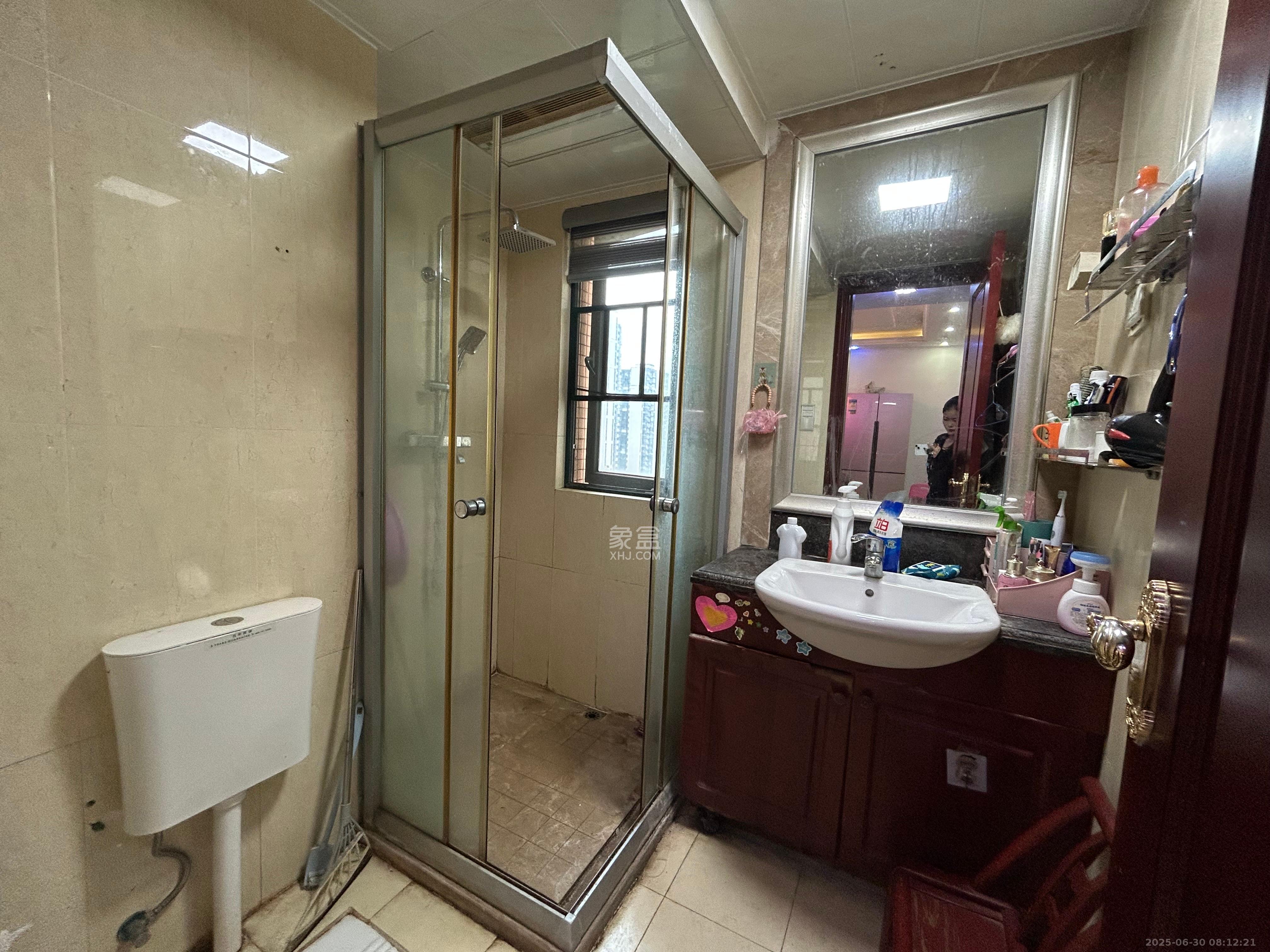 恒大翡翠华庭  2室2厅1卫    2200.0元/月室内图