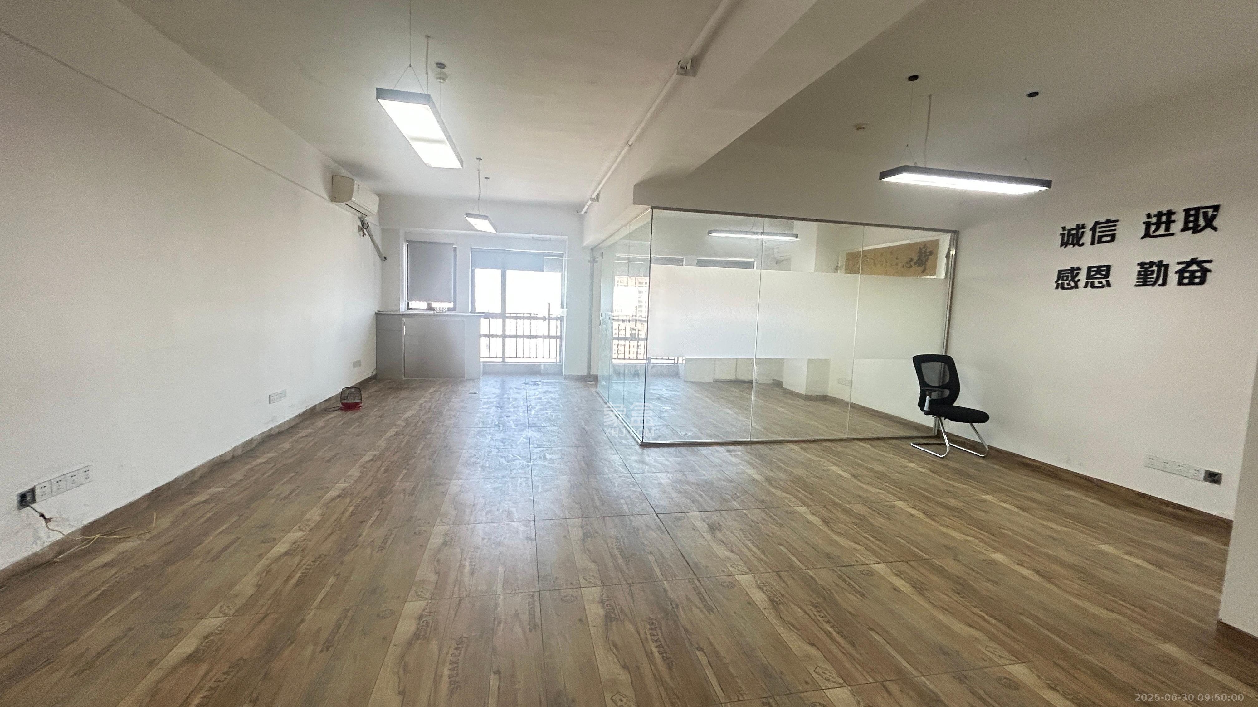 博雅例外  1室1厅1卫    1450.0元/月室内图