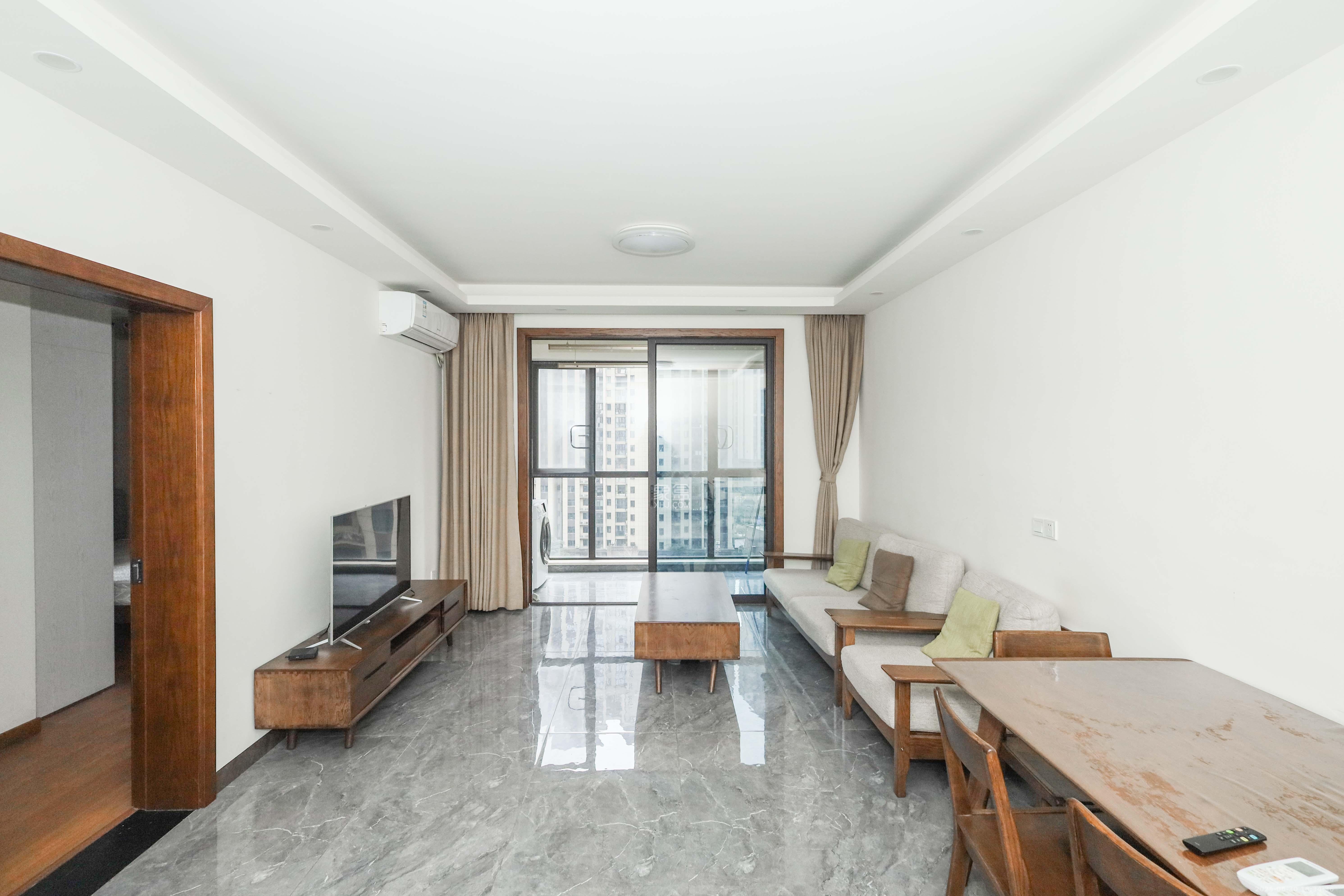 中国铁建梅溪青秀二期  3室2厅2卫   125.00万