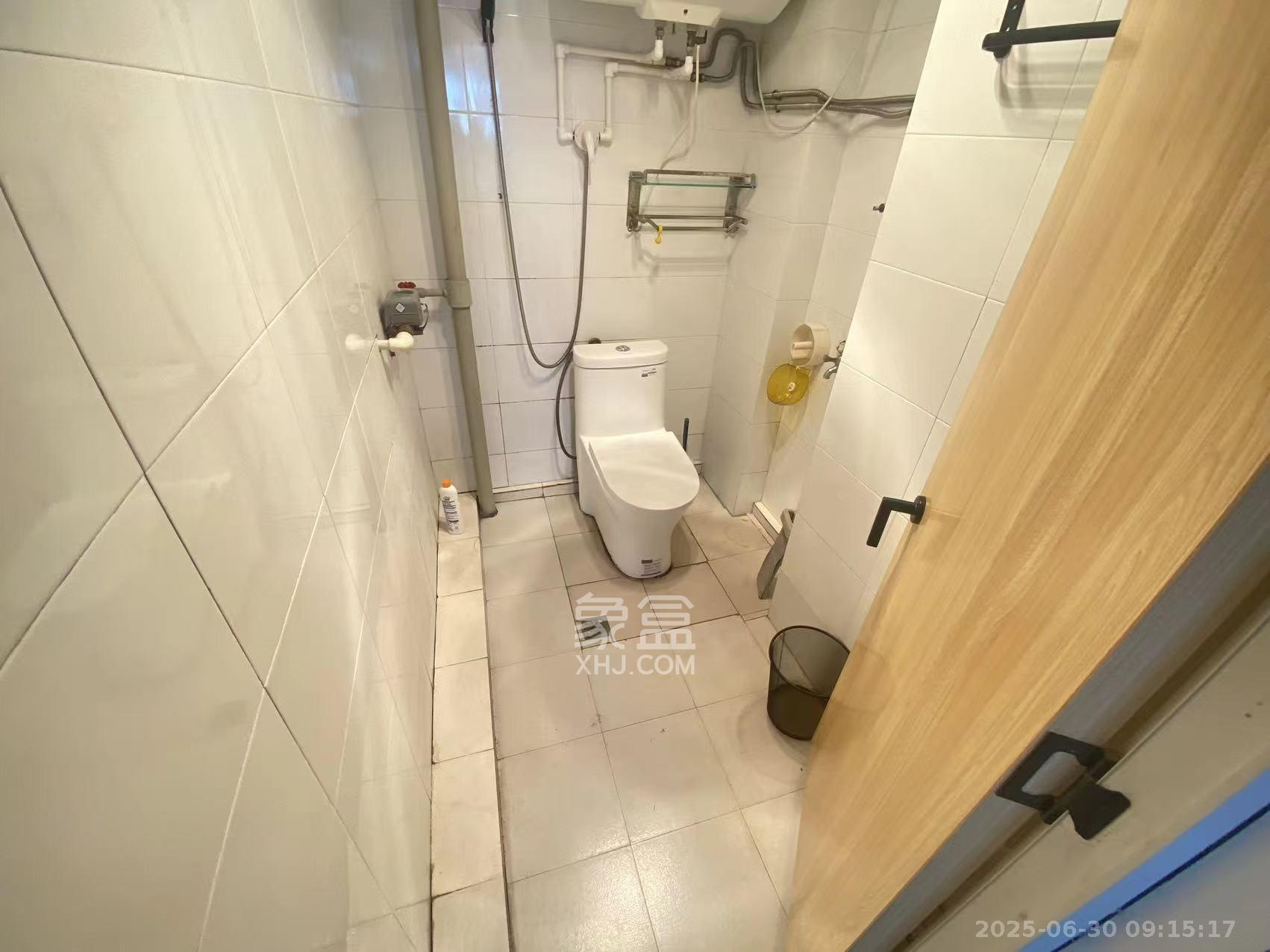 中远公馆 1室1厅1卫 1700.0元/月 中远公馆 1室1厅1卫 1700.0元/月室内图