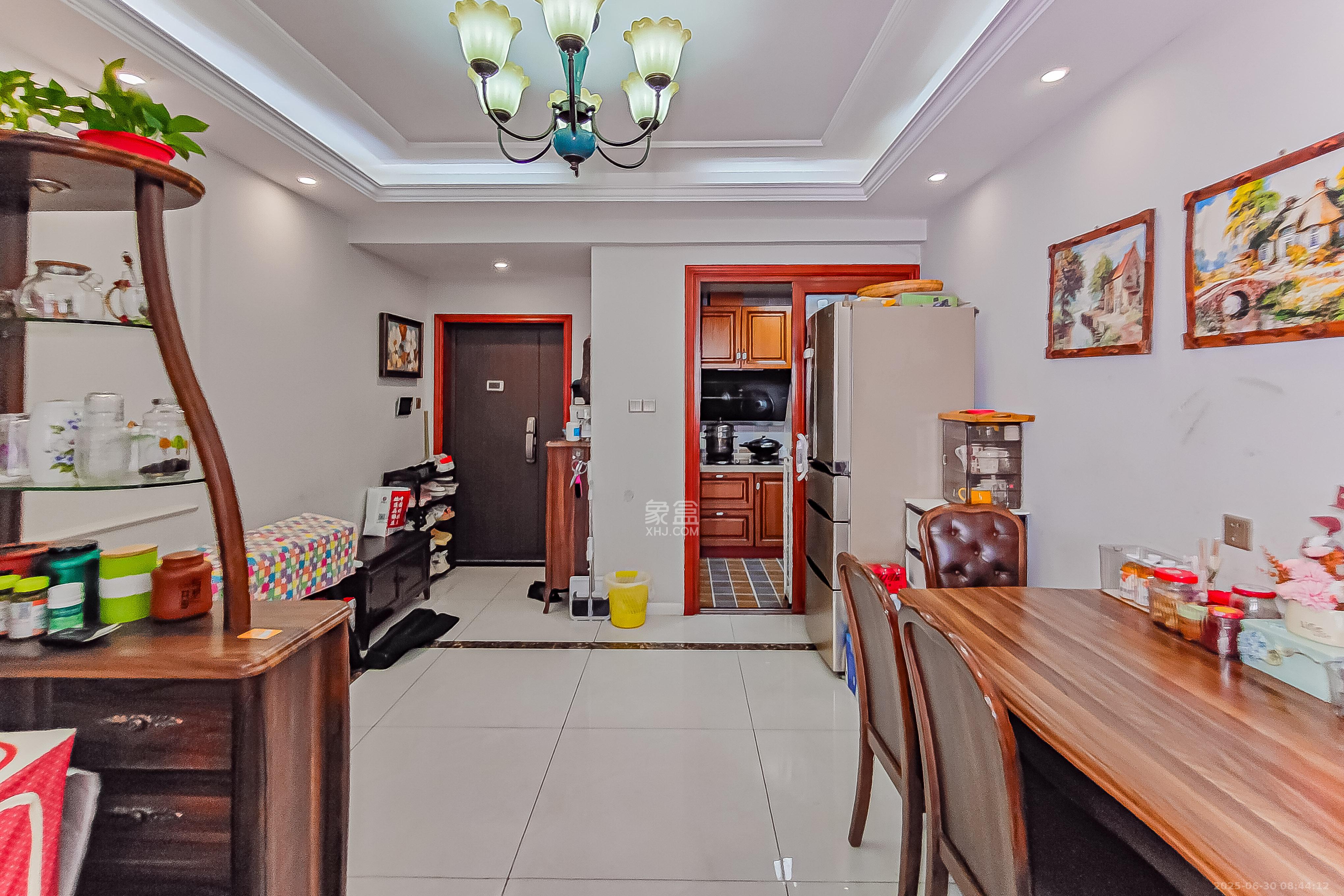 未来漫城 3室2厅2卫 85.8万 未来漫城 3室2厅2卫 85.8万客厅