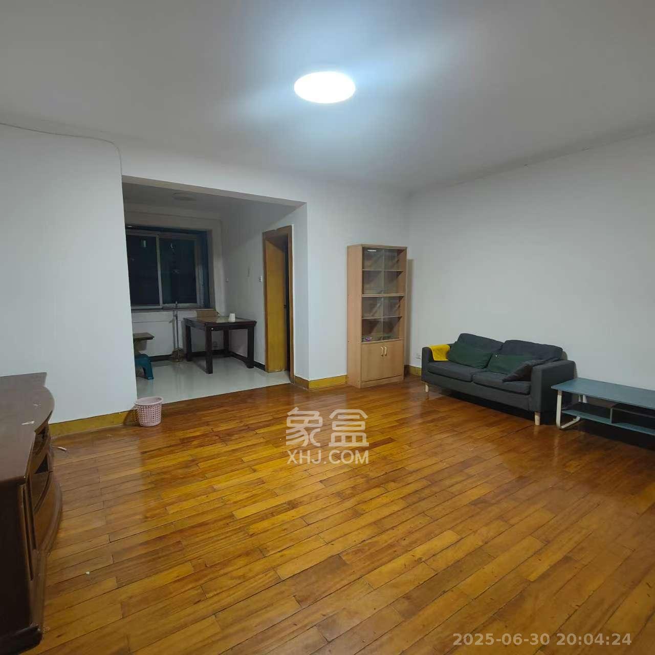 长沙师范教职工宿舍 2室2厅1卫 1300.0元/月 长沙师范教职工宿舍 2室2厅1卫 1300.0元/月室内图