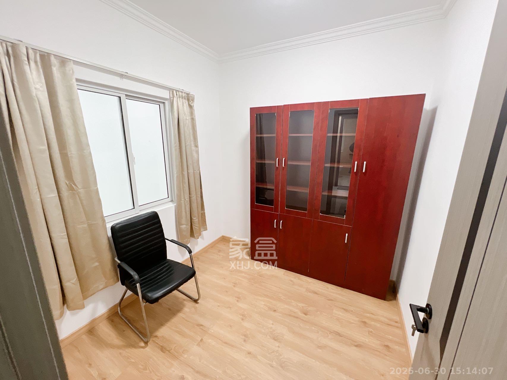 北辰三角洲E7区  3室2厅2卫    4300.0元/月室内图